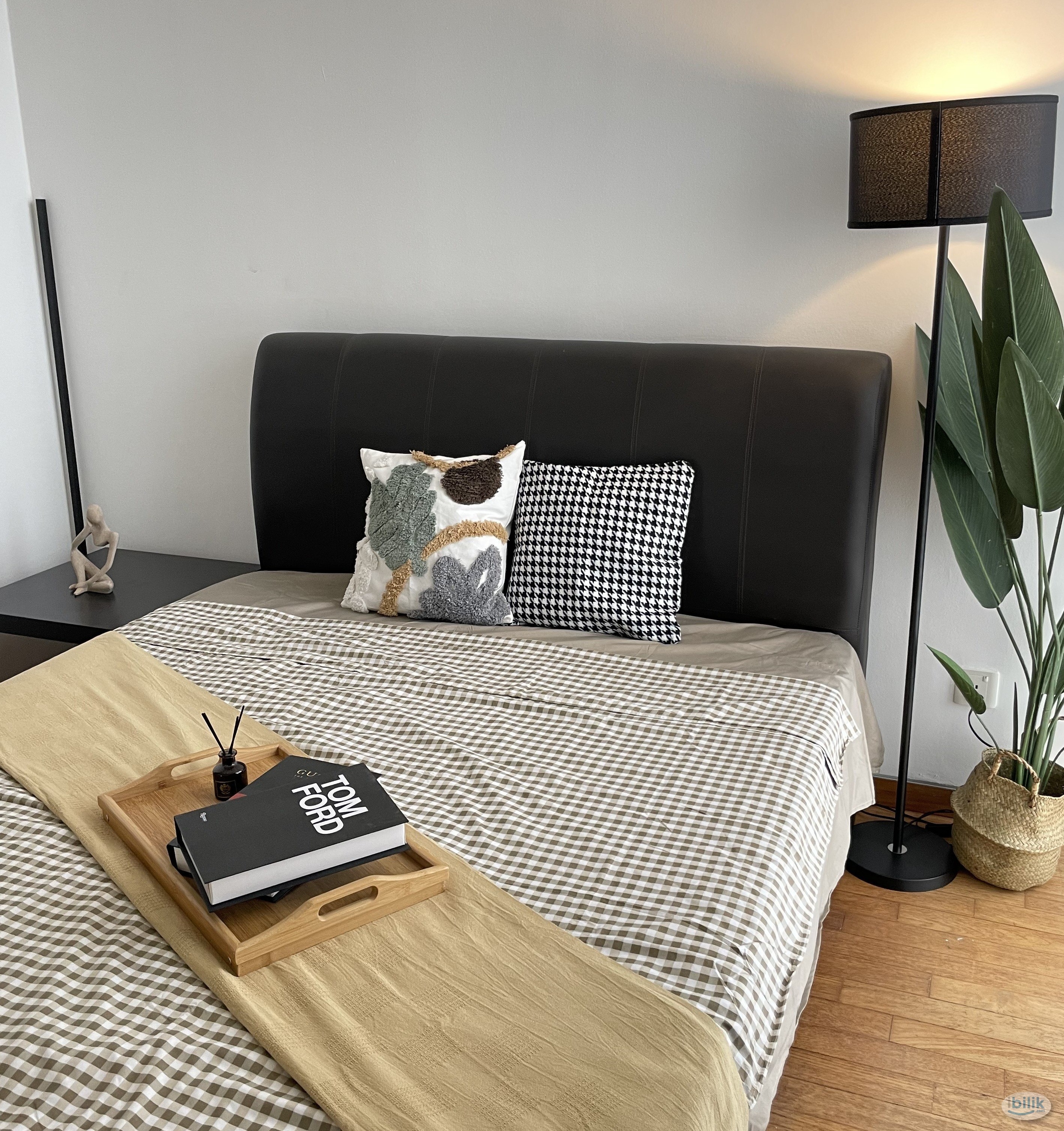 Master Room at Damansara Jaya, Petaling Jaya - Image 1