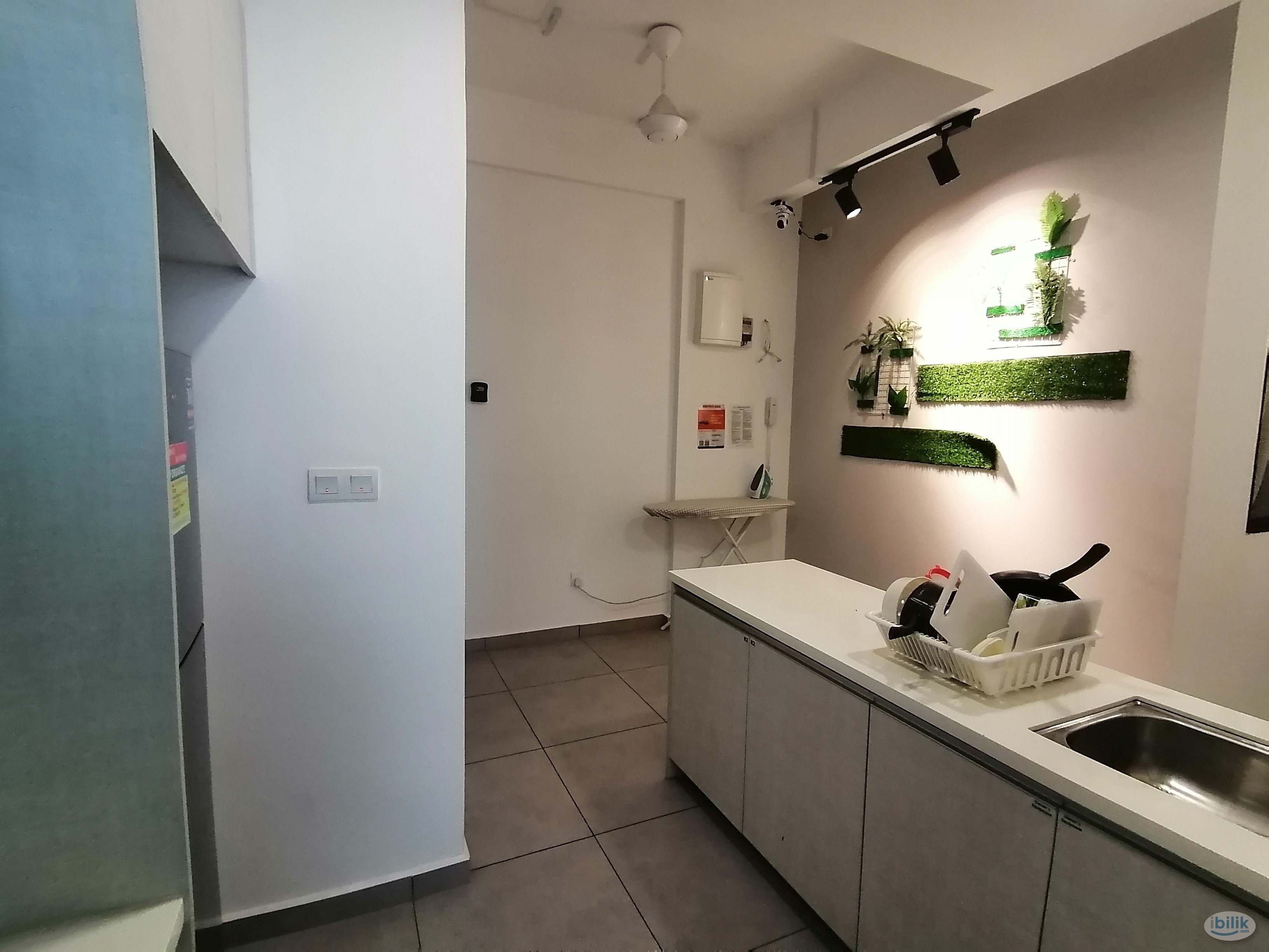Affordable Medium Room in D'Sands - Image 3