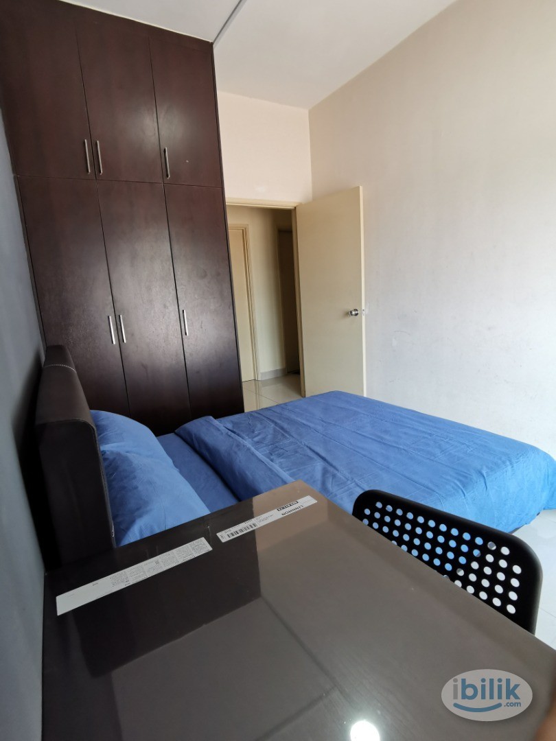Middle Room at OUG Parklane, Old Klang Road - Image 1