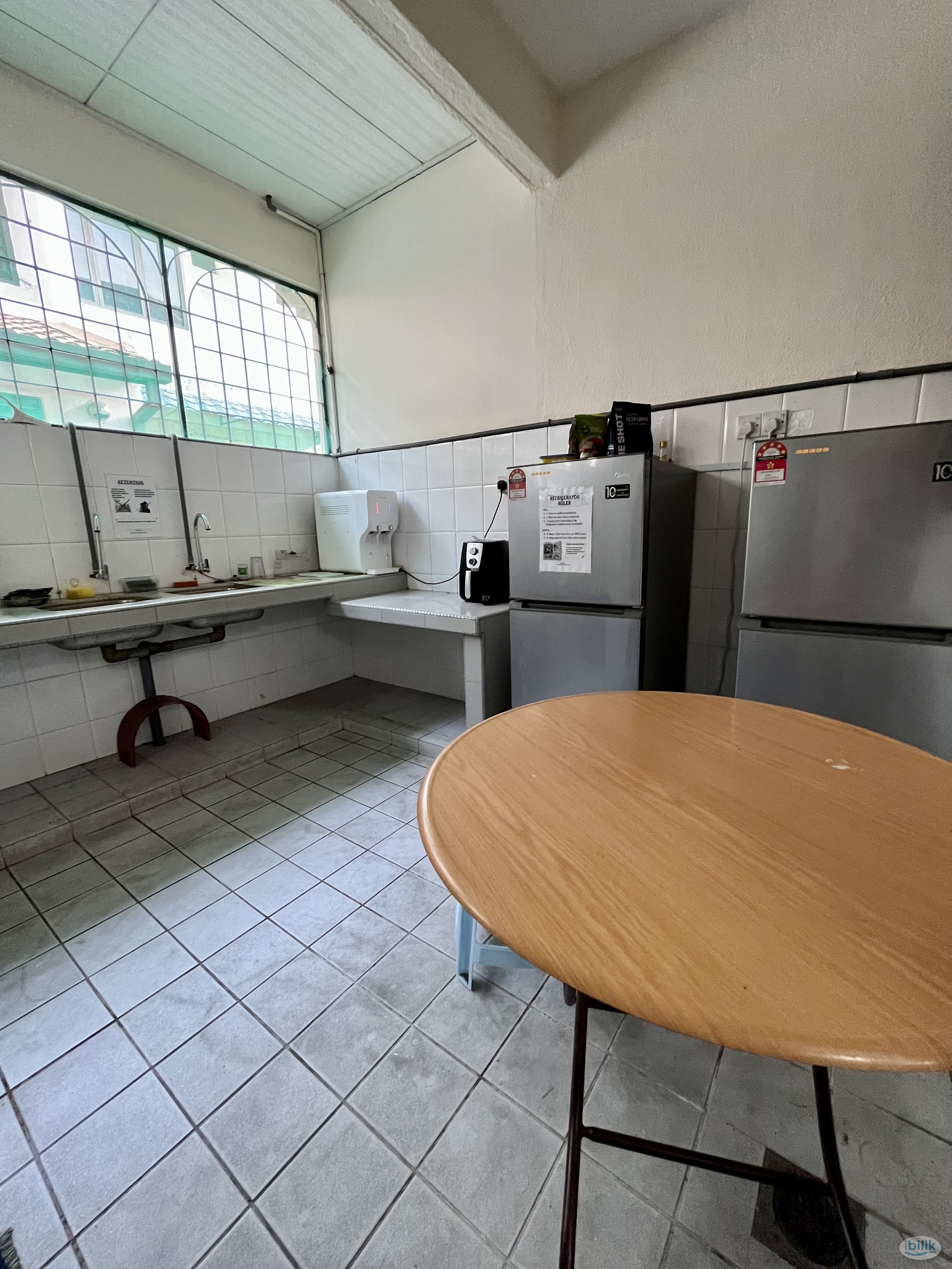 Middle Aircond Room at Bandar Sri Damansara, Petaling Jaya - Image 2