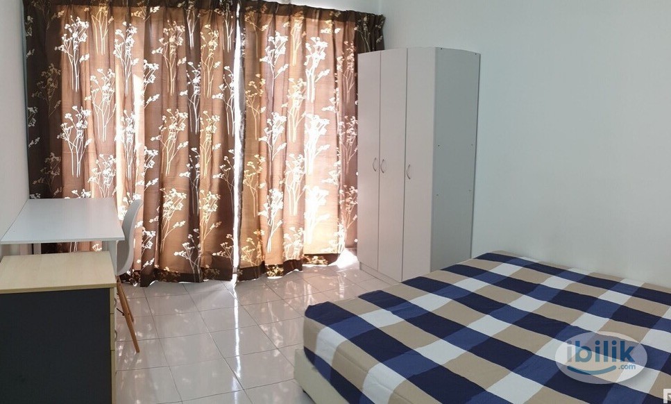 Middle Room at Puchong, Selangor - Image 1