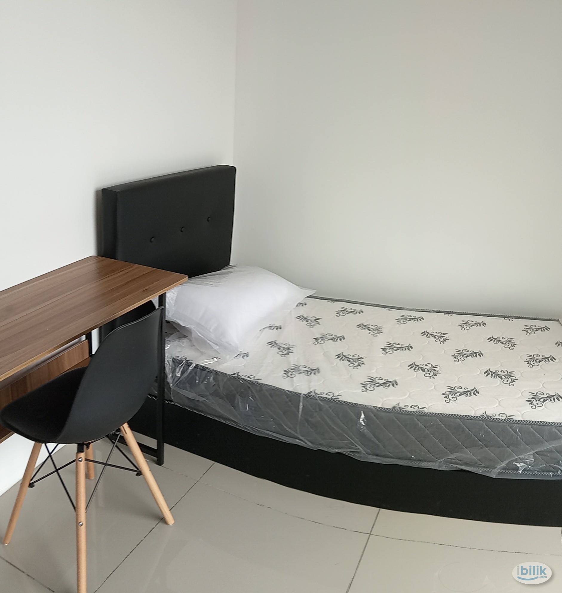 Single Room at Palm Garden Apartment, Klang - Image 1