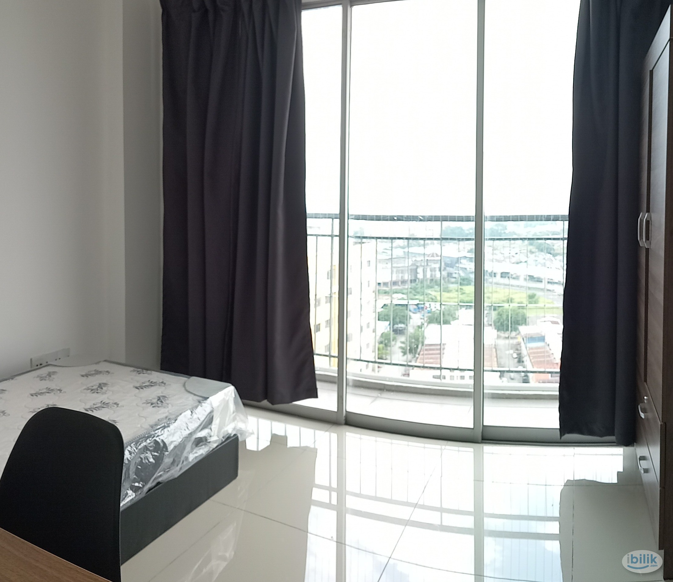 Single Room at Palm Garden Apartment, Klang - Image 2