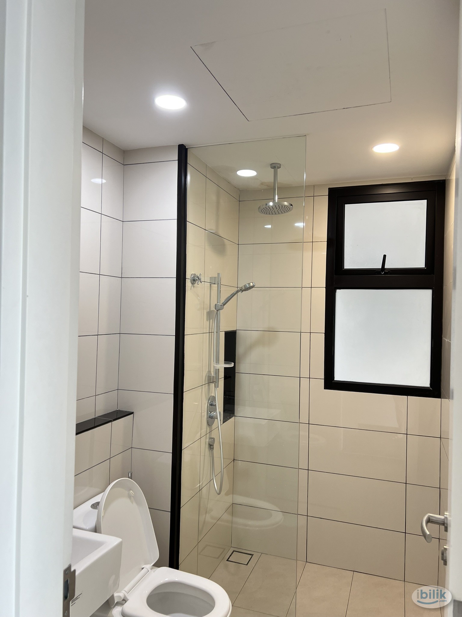 Duta Park Residence Master Room at Kuala Lumpur, Malaysia - Image 4