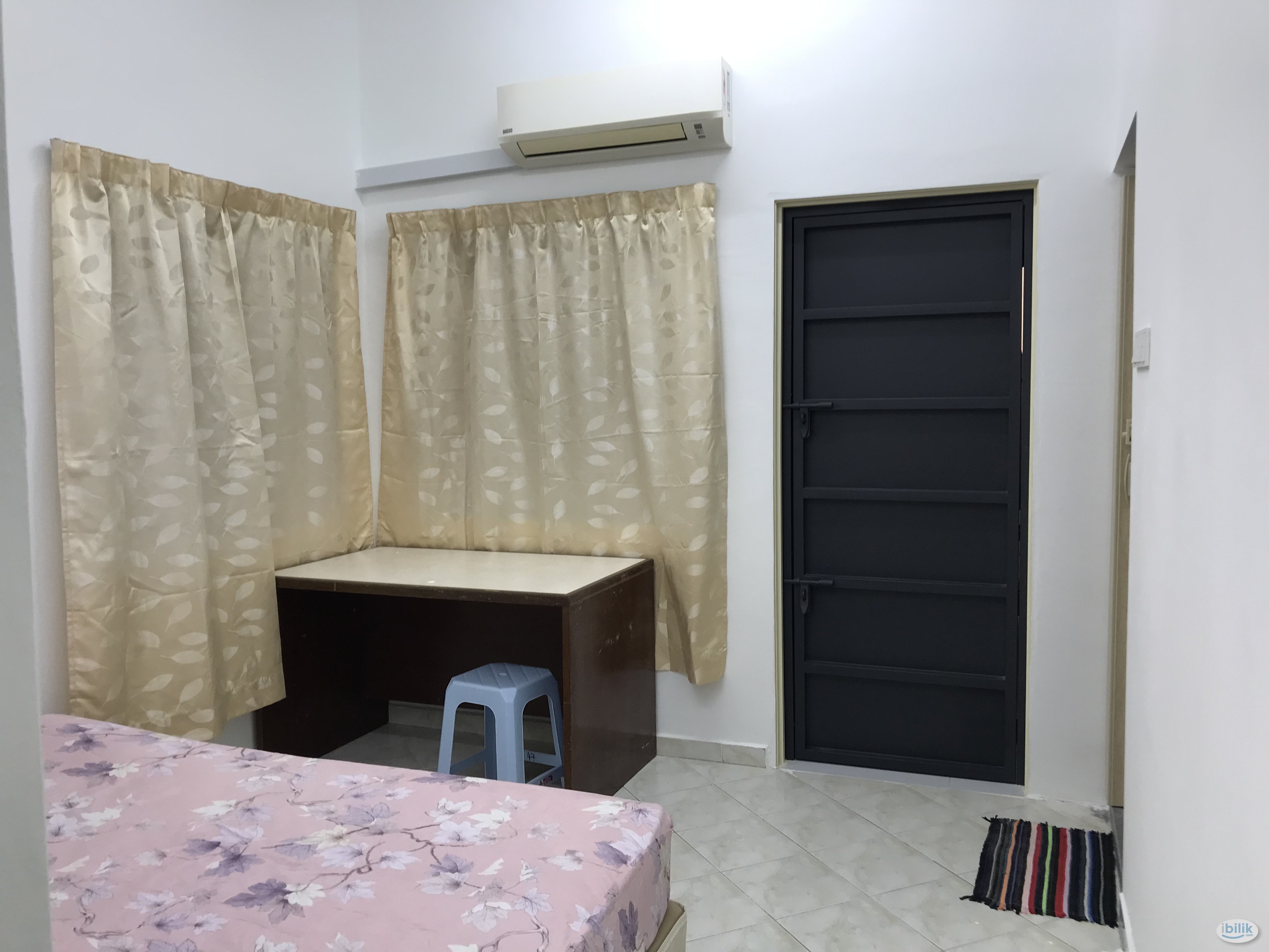 Single Bedroom For Rent - Image 1