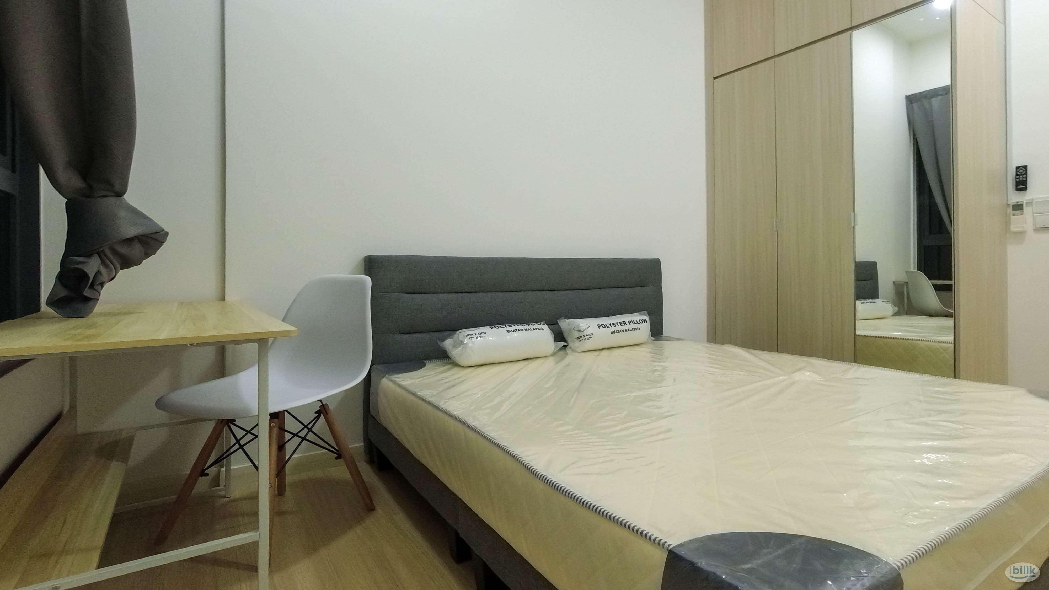 Middle Room at Lakeville Residence, Jalan Ipoh - Image 1