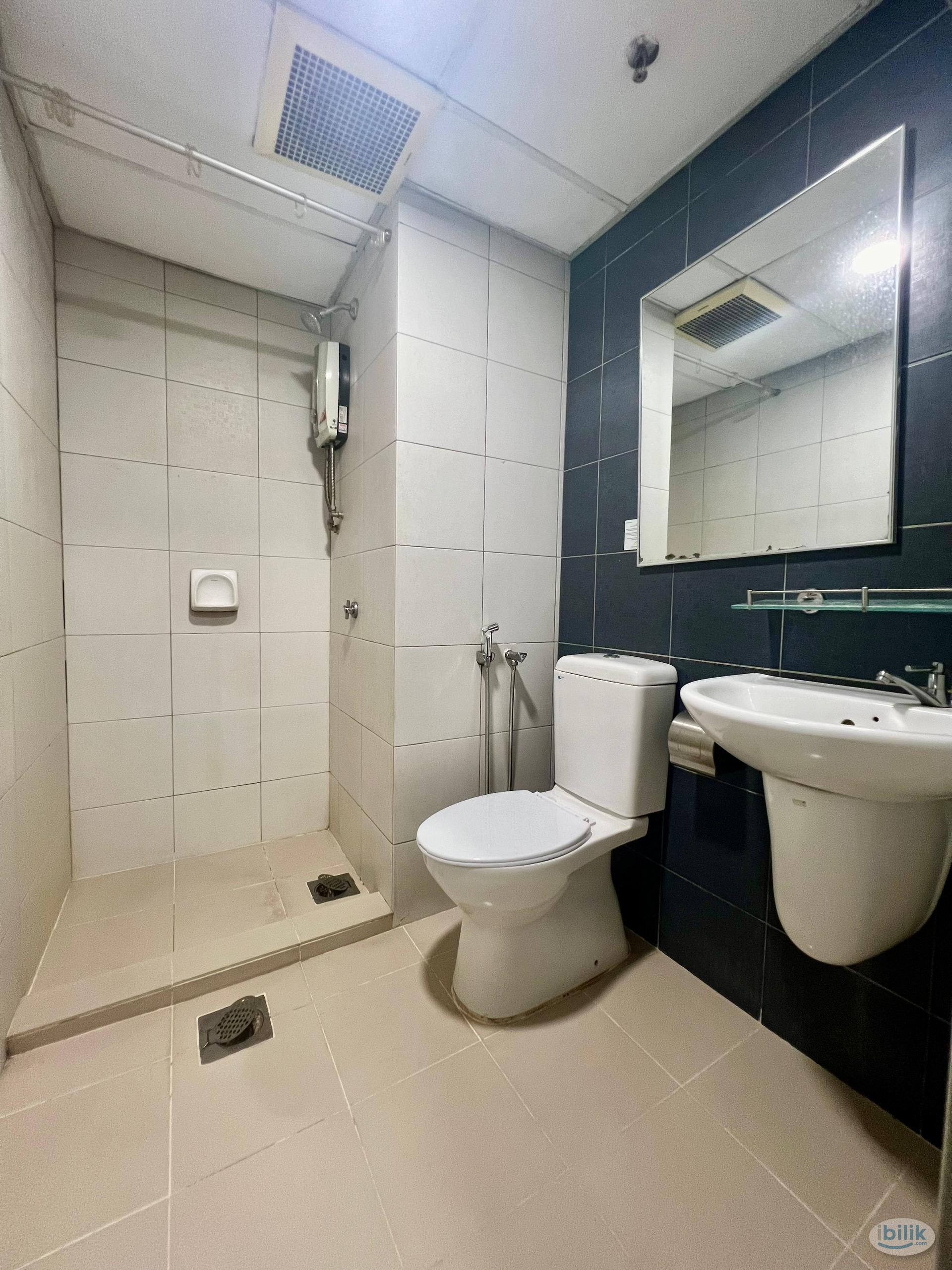 📣Limited Unit Left📣Master room attached bathroom 🛏️📍6 mins walk to CIQ Checkpoint/Customs/JB Central📍 - Image 3
