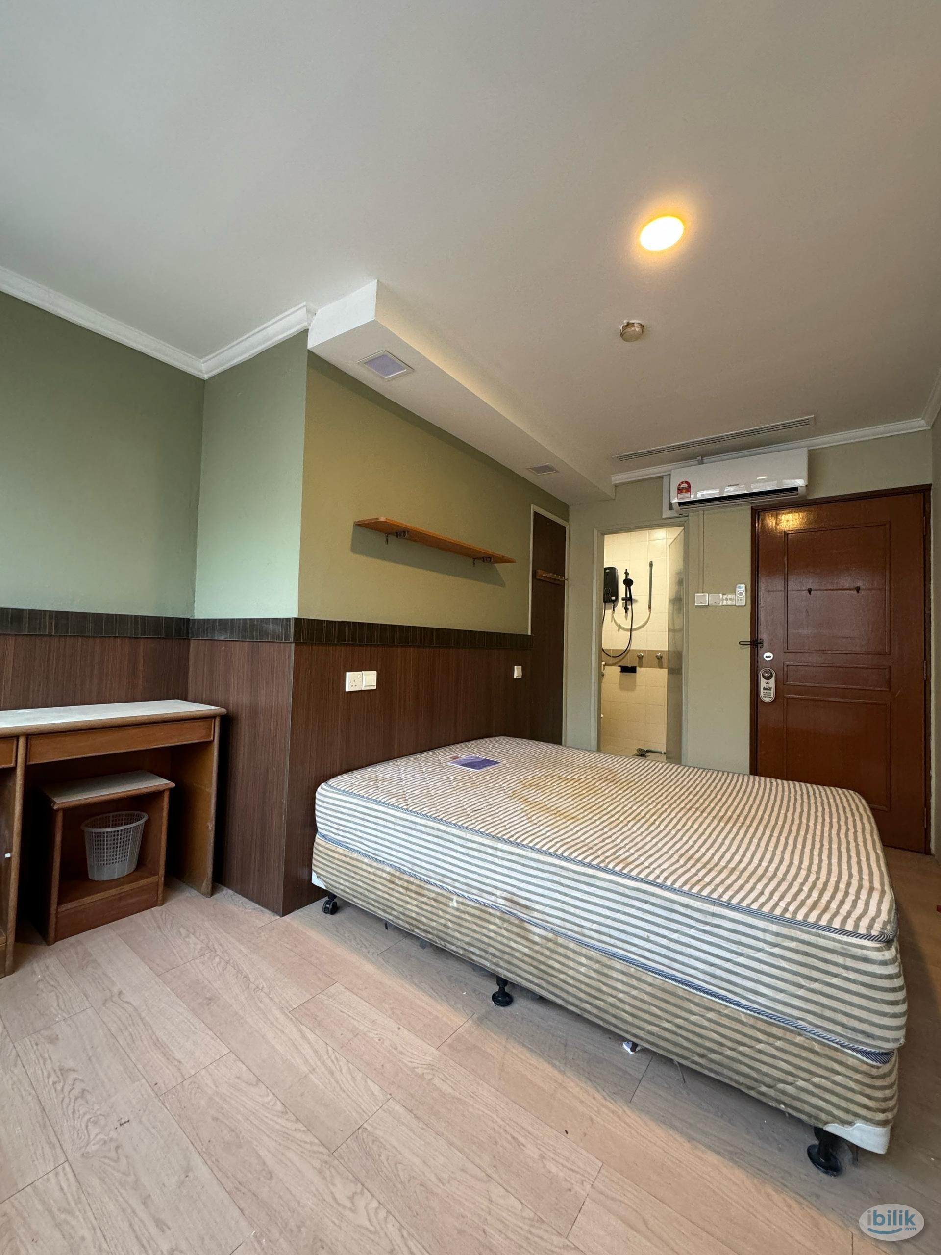 Only walk to Central Market 🚶‍♀️ Room Rent attach Private Toilet at Petaling Street - Image 2