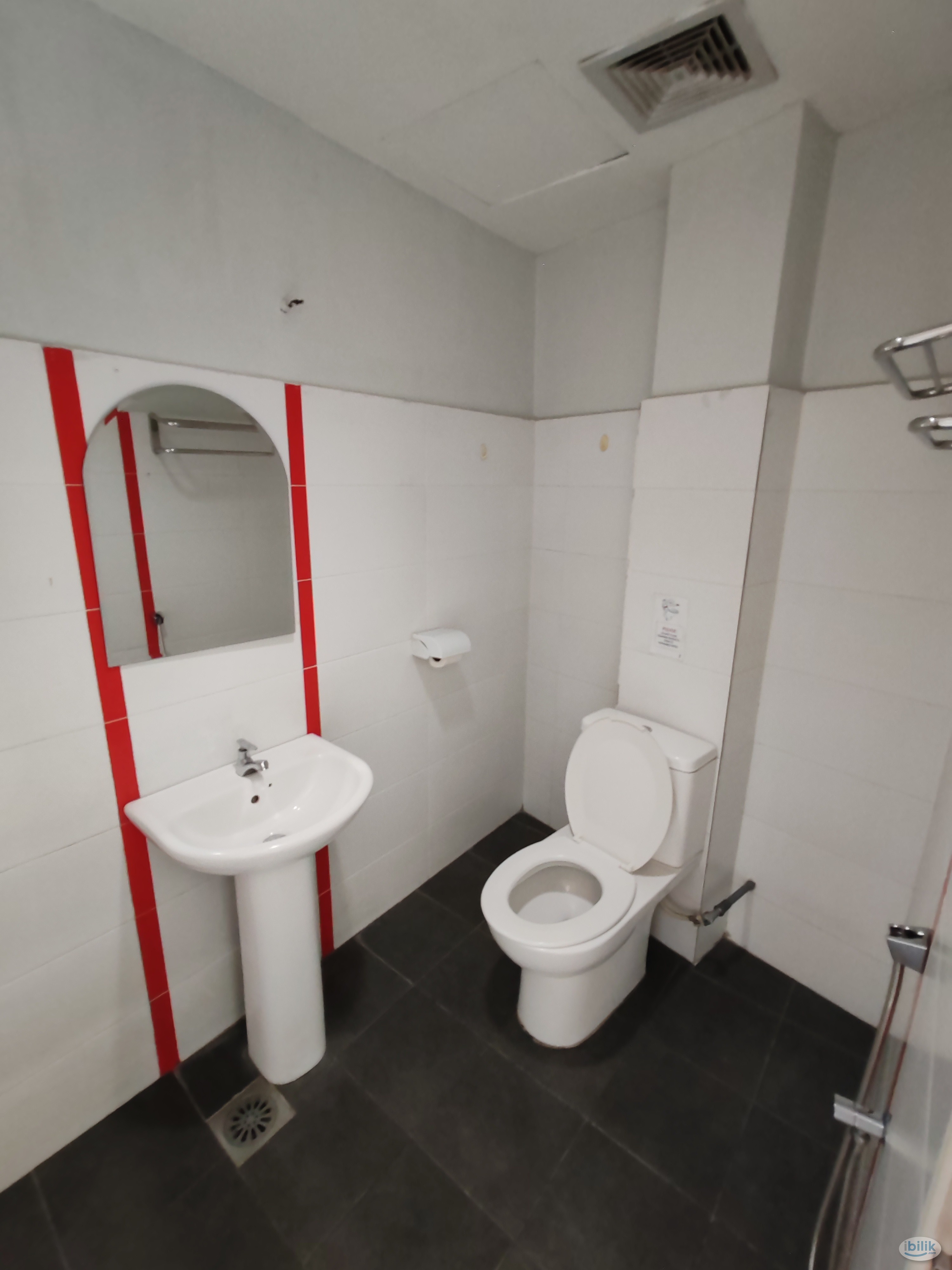 🚝 Nearby MRT Surian ✨ Cozy Room With Private Toilet🤗 - Image 3