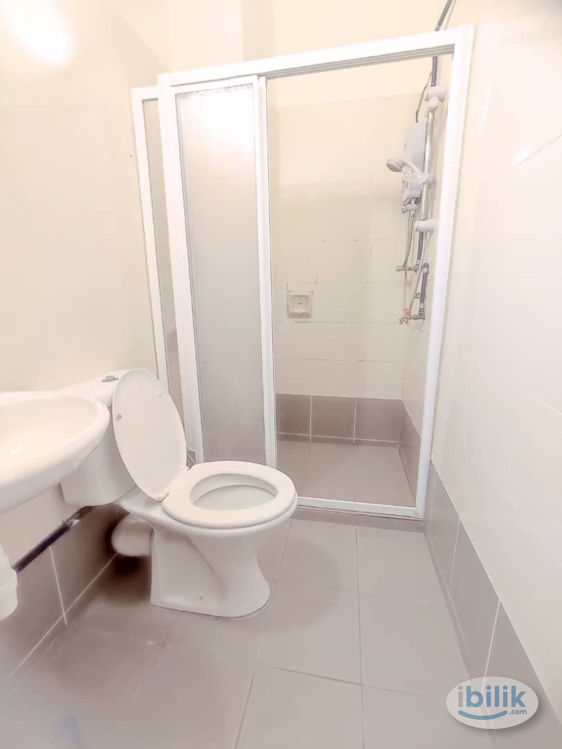 ECONOMY SMALL Room at TTDI KIARA GREEN TOWNHOUSE, Kuala Lumpur - Image 5