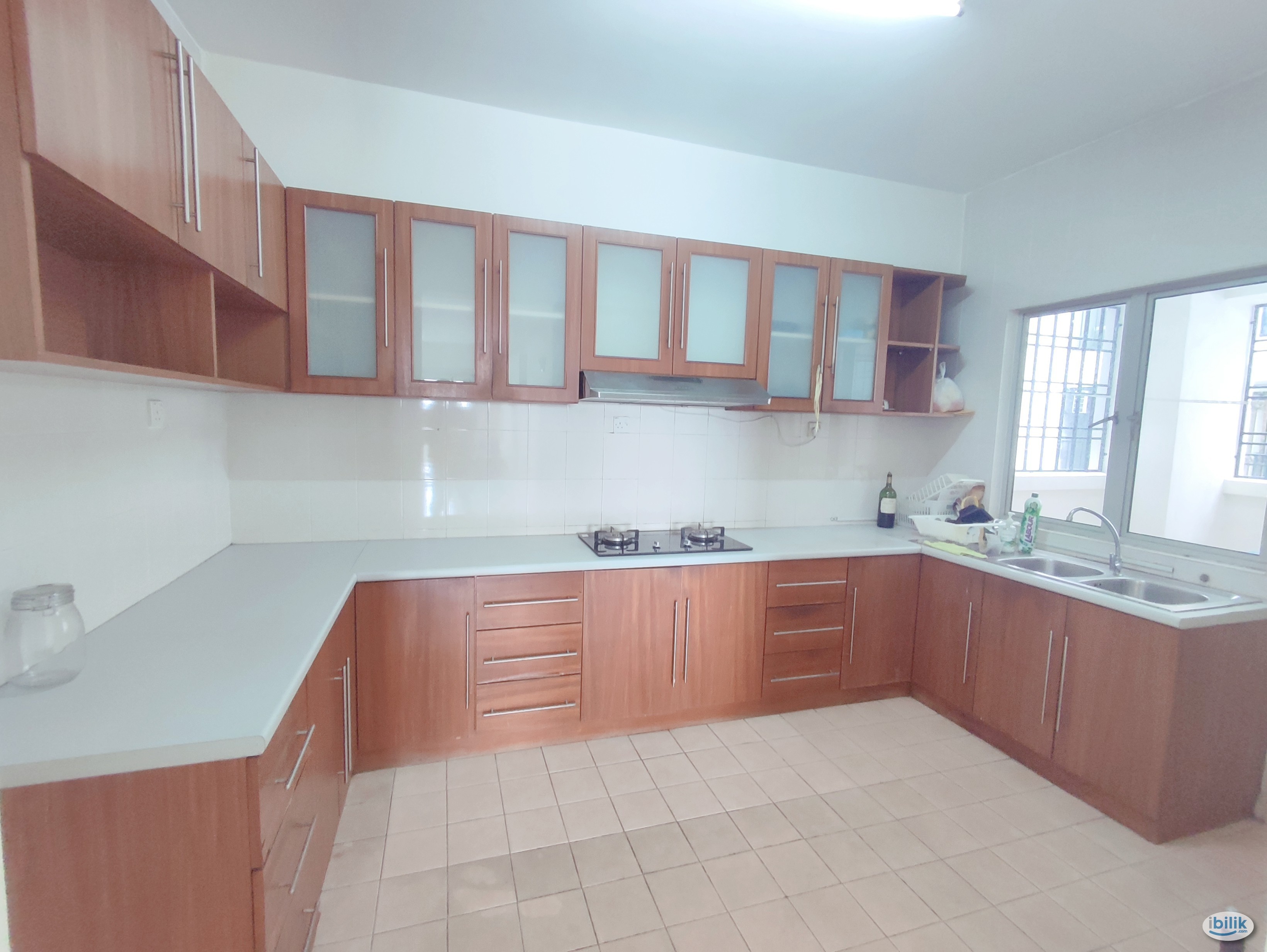 Master Room at Ken Damansara I, Petaling Jaya - Image 4