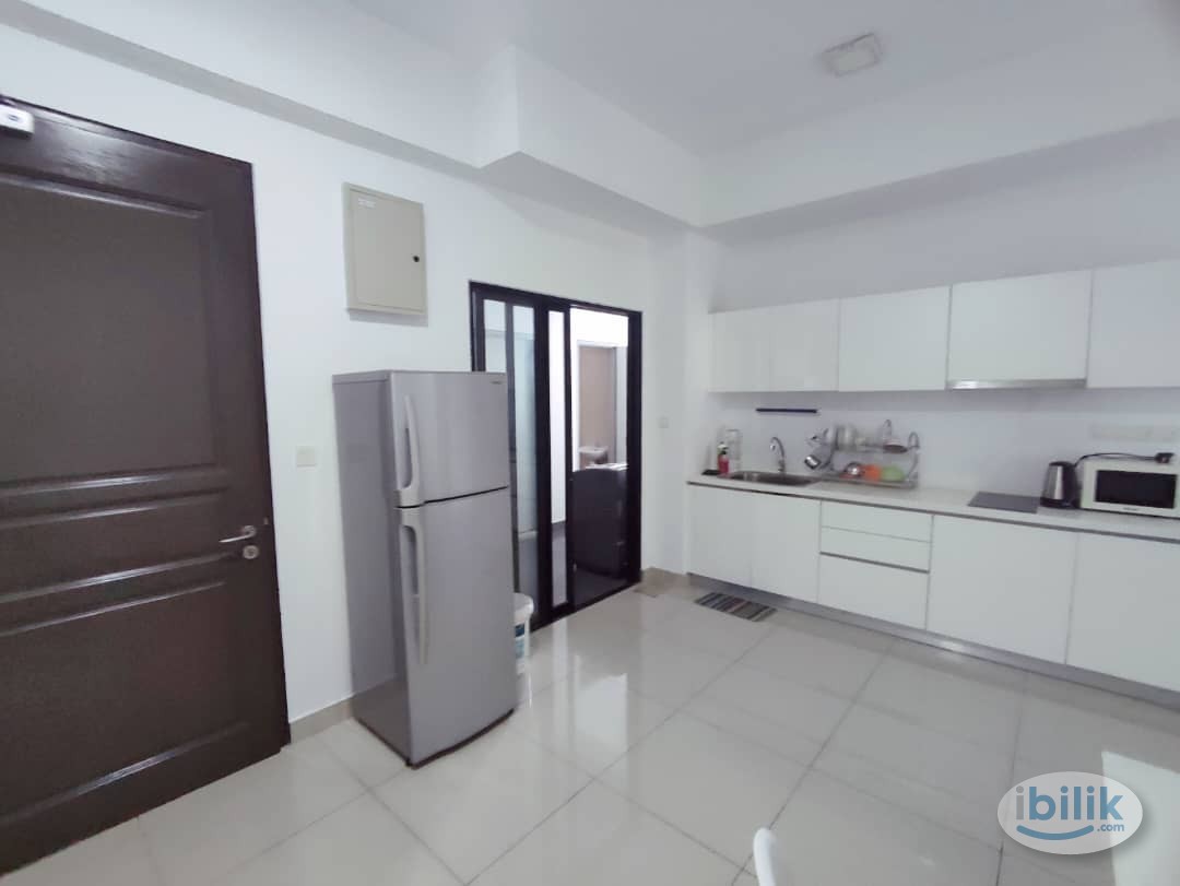Middle Room for female at Glomac Centro, Bandar Utama - Image 5