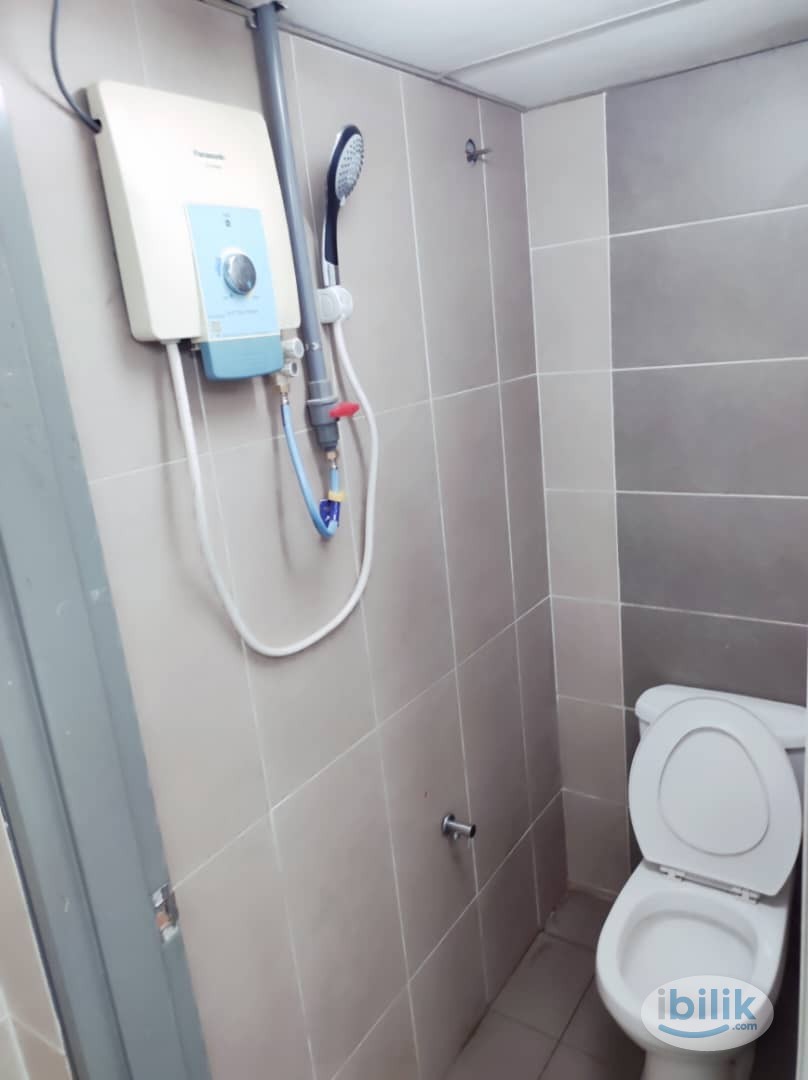 ECONOMIC Single Room FOR FEMALE at Glomac Centro, Bandar Utama shop lot residance - Image 4