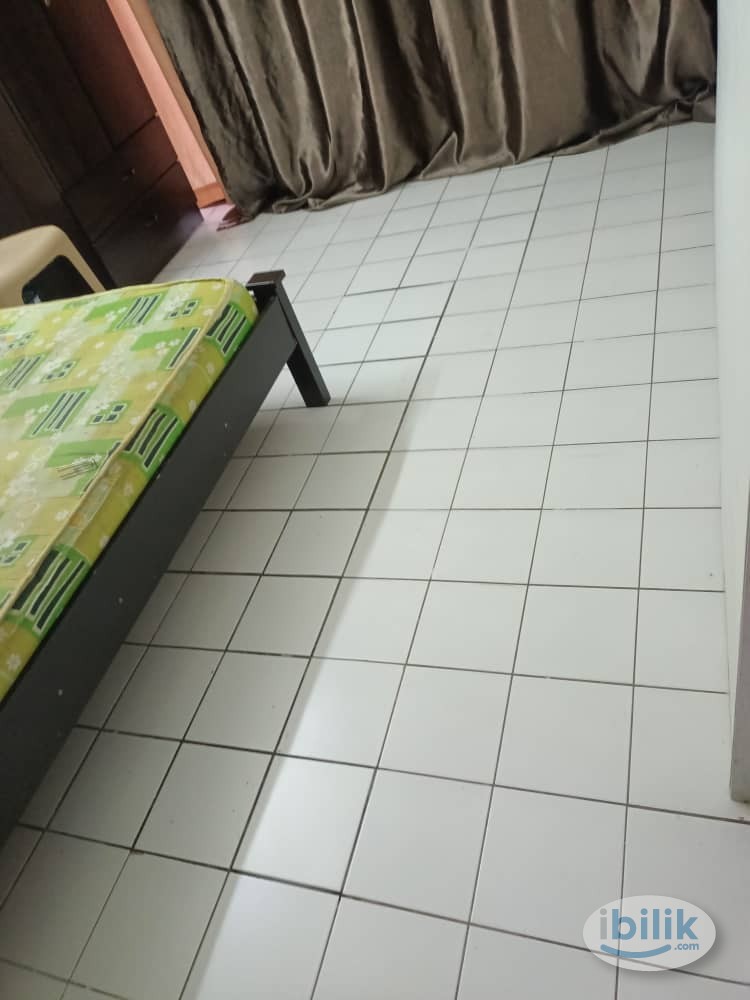 Middle Room at USJ 2, UEP Subang Jaya - Image 4