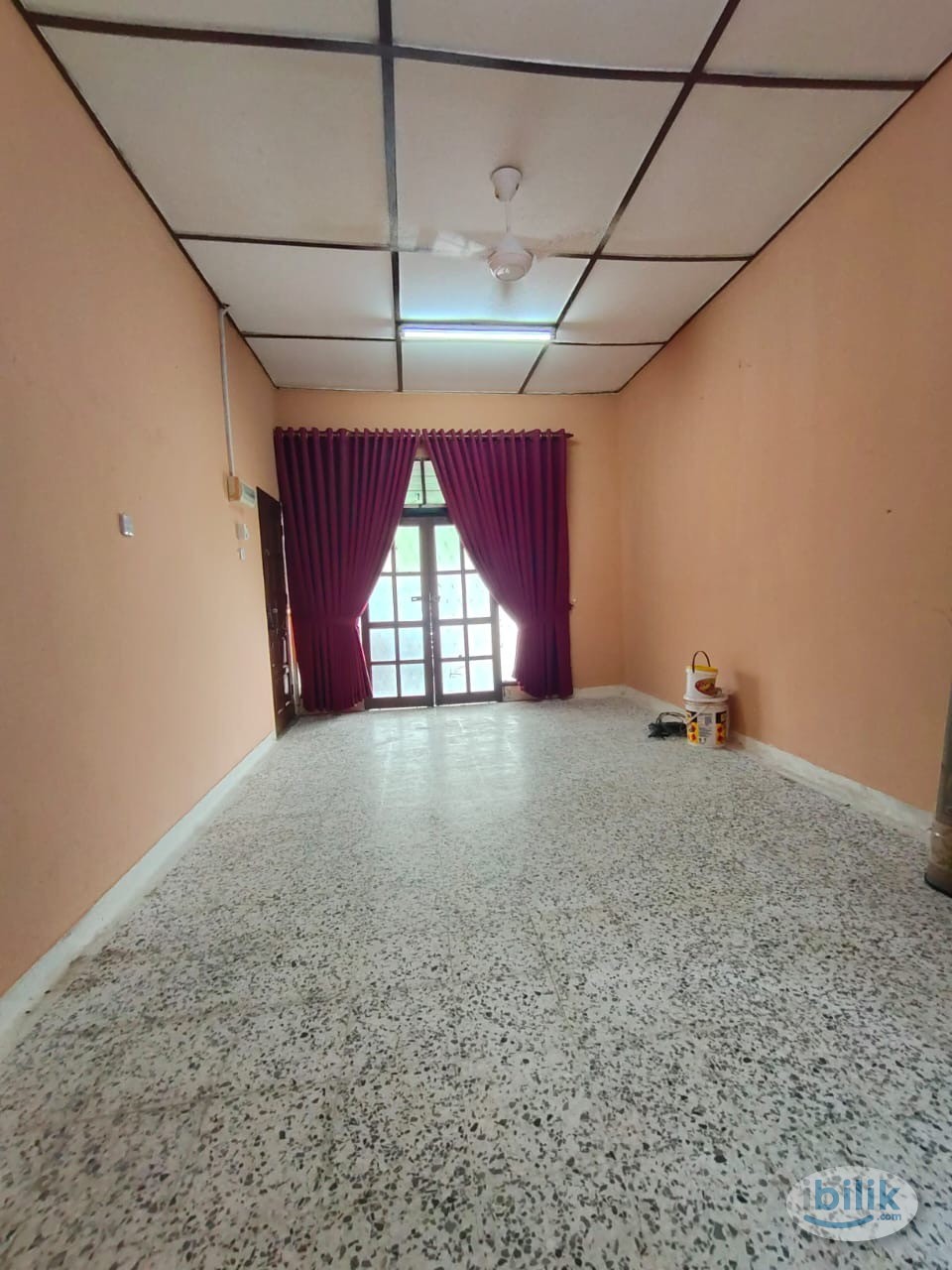 Middle Room at Gong Badak, Kuala Terengganu - Image 1