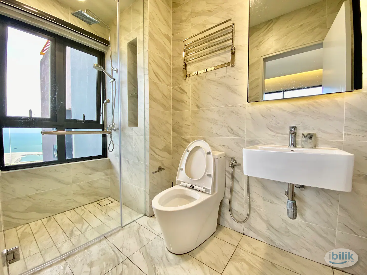 Single Room at The Lumayan, Bandar Sri Permaisuri - Image 3