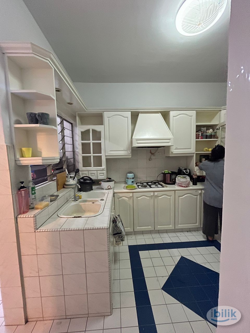 Next to MRT - Single Room at Bandar Utama, Petaling Jaya - Image 2