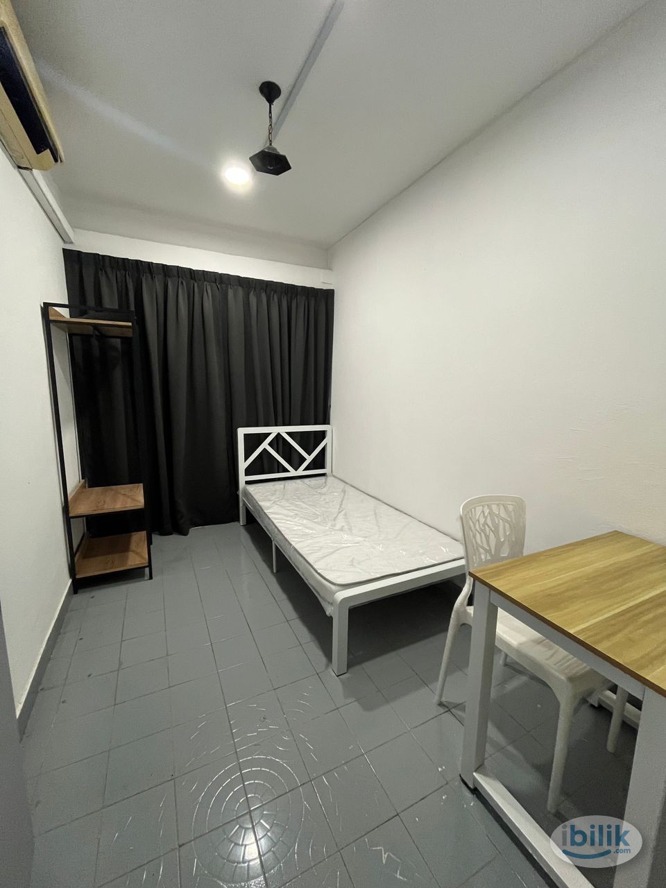 Next to MRT - Single Room at Bandar Utama, Petaling Jaya - Image 1