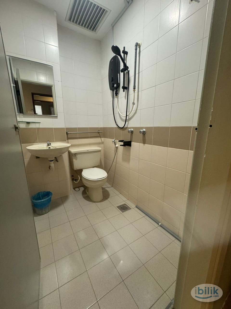 Master Room Zero Deposit Petaling Street 🥰🚉🗽 - Image 3