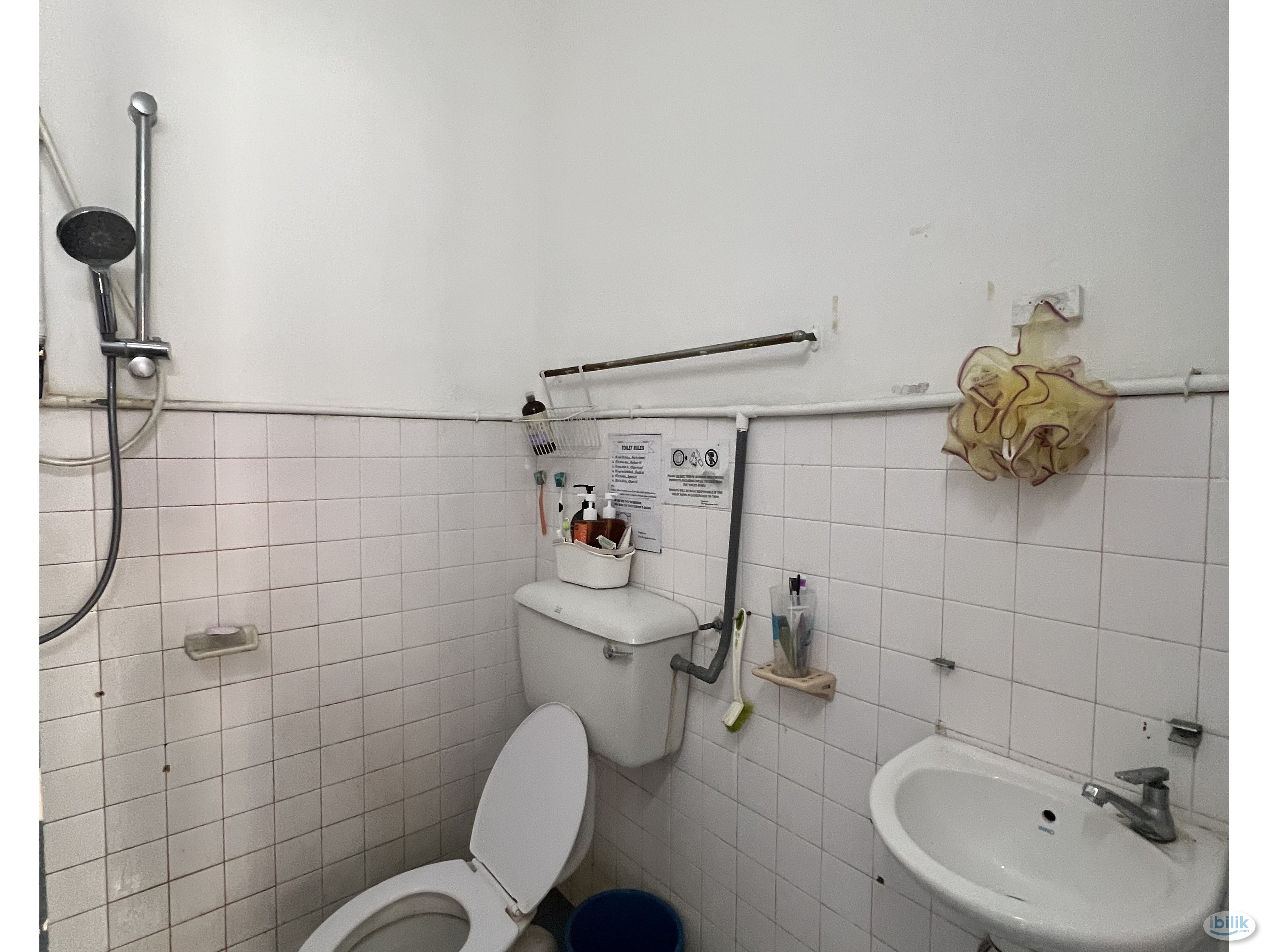 🏡💥READY TO MOVE IN 🎀BANDAR UTAMA MIDDLE ROOM FOR RENT 🎏🎏NEAR CENTRE POINT BU 🎀 - Image 2