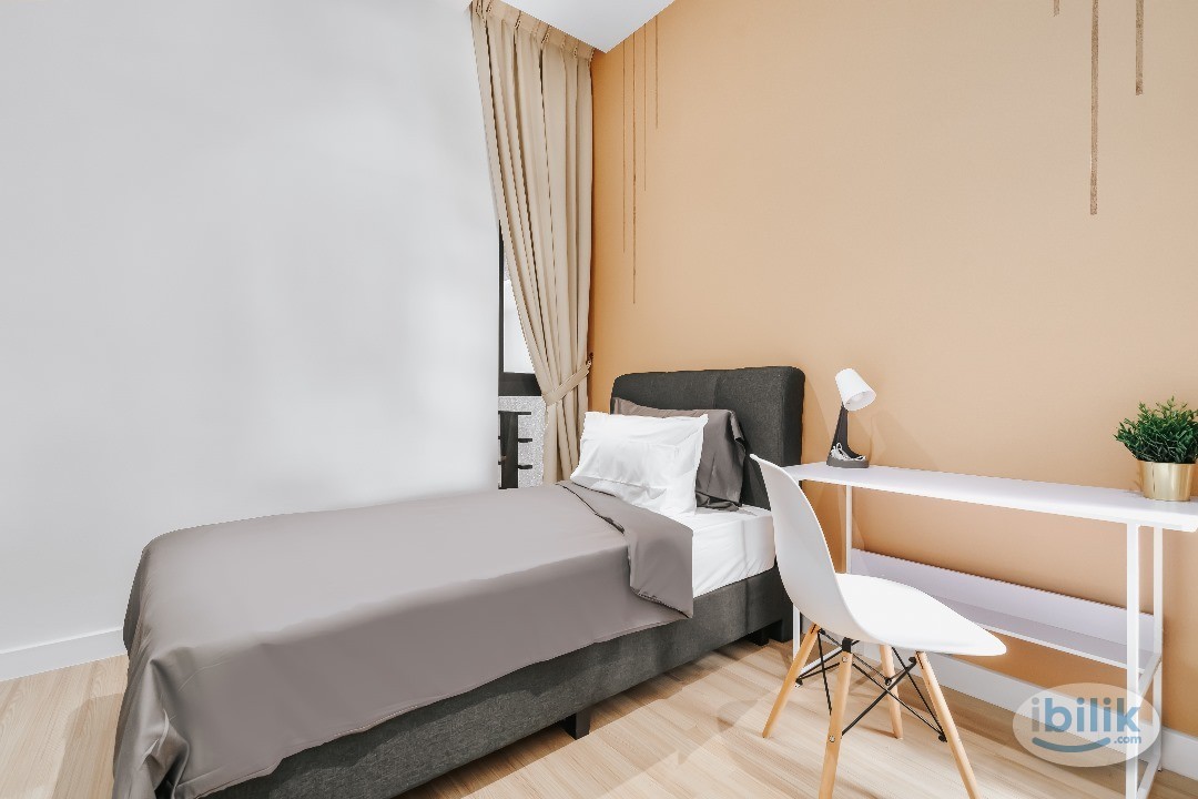 all male (Medium Room C _ 4BR) WIFI AirCond Near MRT BUS at at Unio Residence, Kepong - Image 1