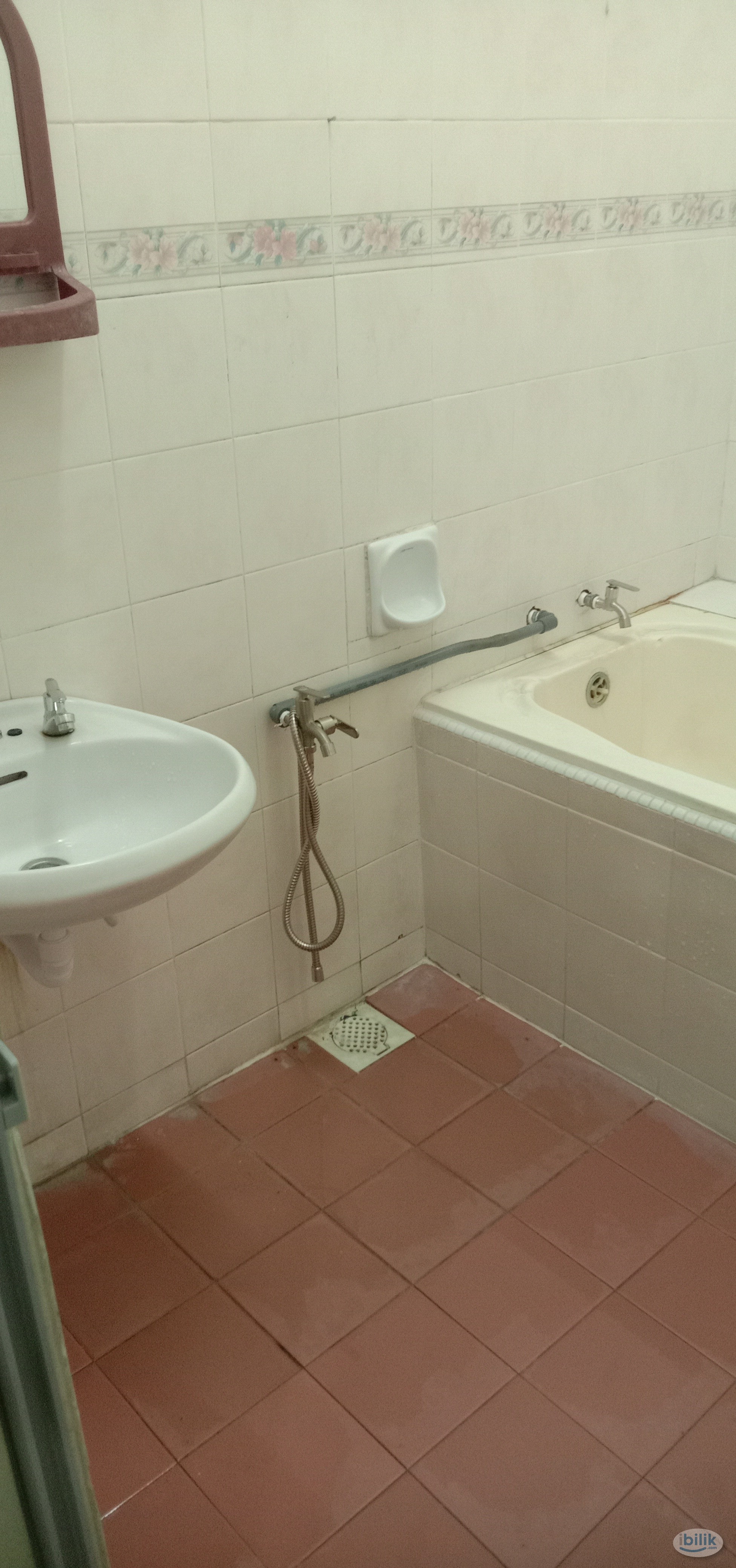 Master Room at DESA MELATI NILAI N9 - Image 4