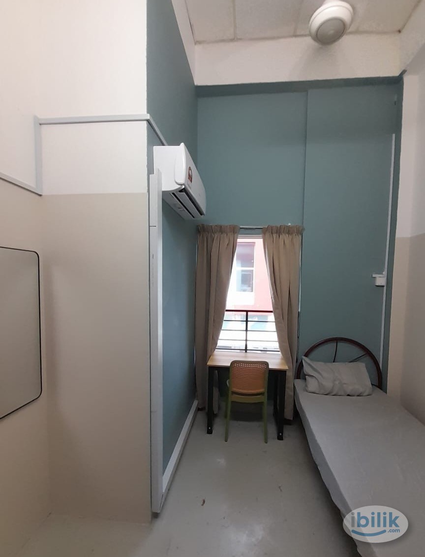 🔥Single Room For Rent🔥NEARBY🚗COLUMBIA ASIA HOSPITAL BUKIT RIMAU,NSK SUPERMARKET TAMAN SRI MUDA,HICOM INDUSTRIAN PARk - Image 3