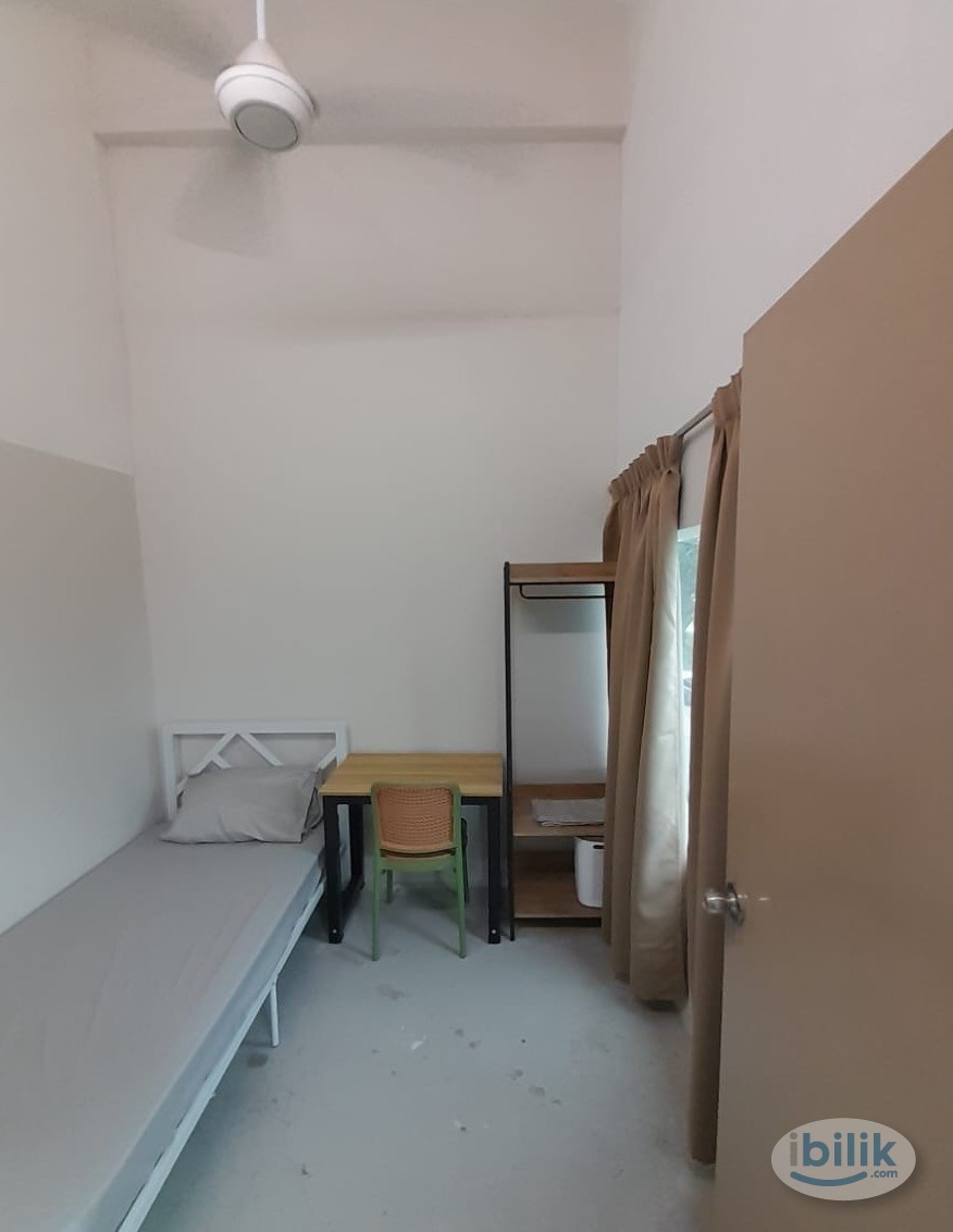 🔥Single Room For Rent🔥NEARBY🚗COLUMBIA ASIA HOSPITAL BUKIT RIMAU,NSK SUPERMARKET TAMAN SRI MUDA,HICOM INDUSTRIAN PARk - Image 2