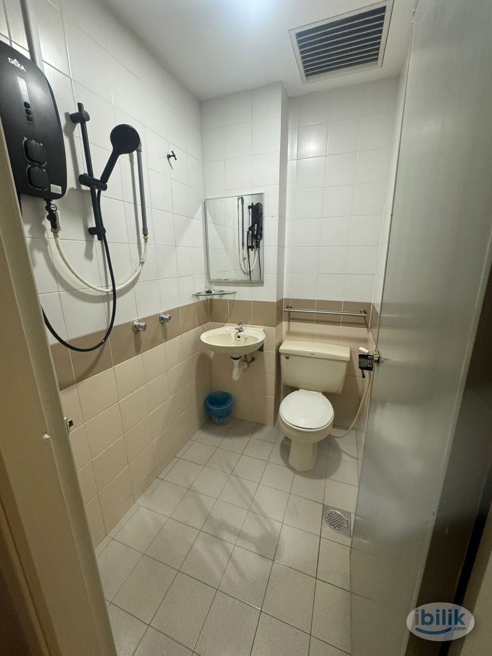 Zero Deposit🔥4 Station To KLCC Master Room For Rent , Petaling Street Area Room For Rent , Near MRT , KLCC Room For Rent - Image 5