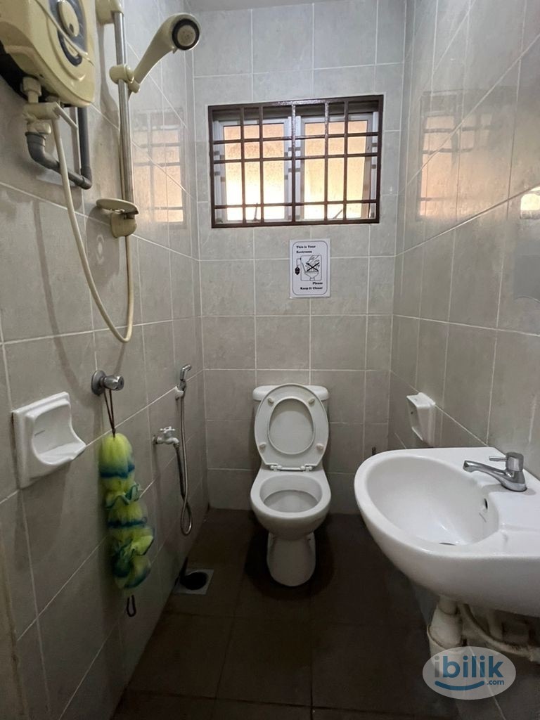 Middle Room at Setia Alam, Shah Alam - Image 3