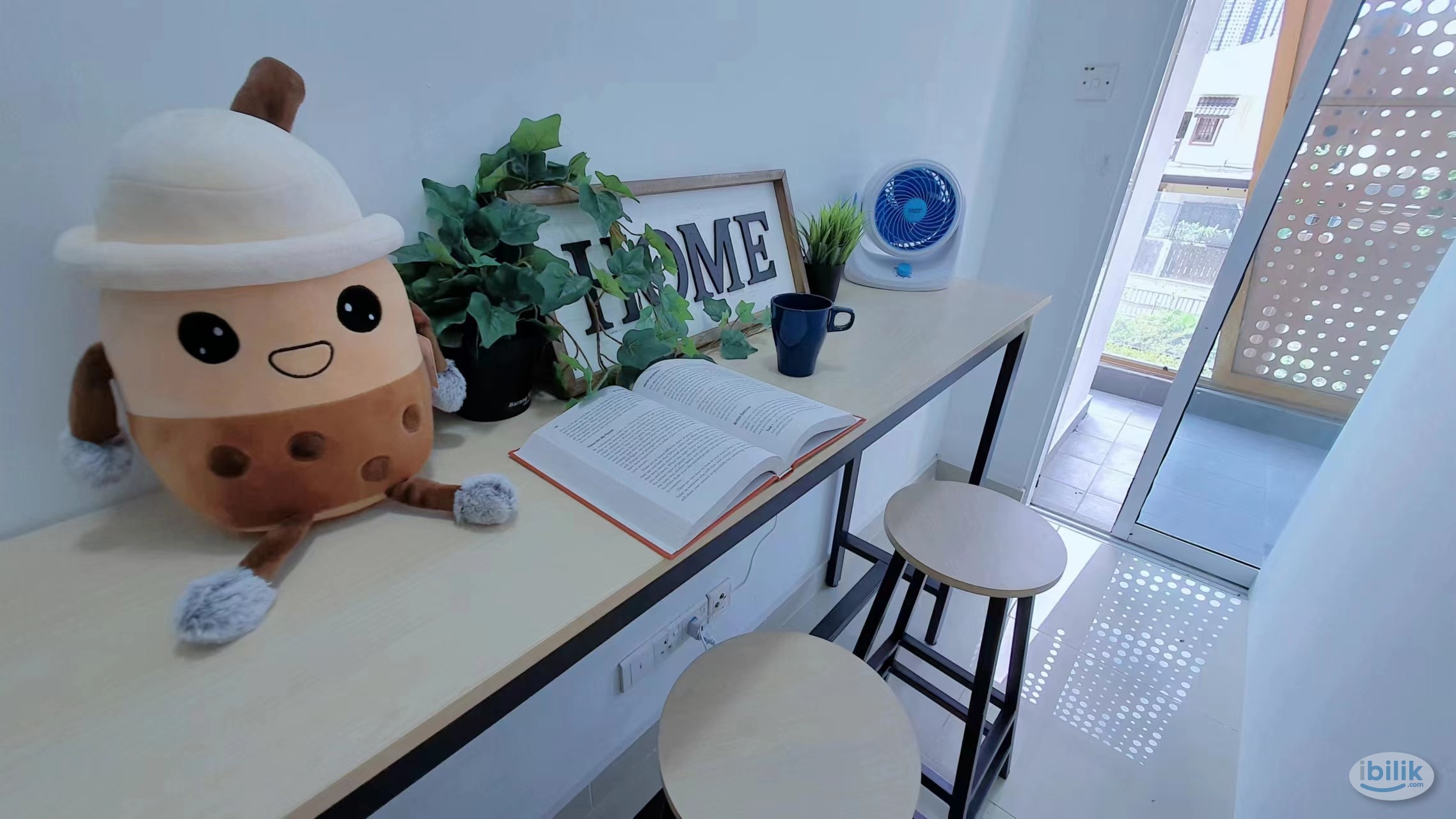 Middle Room at Arte, Kuchai Lama - Image 3