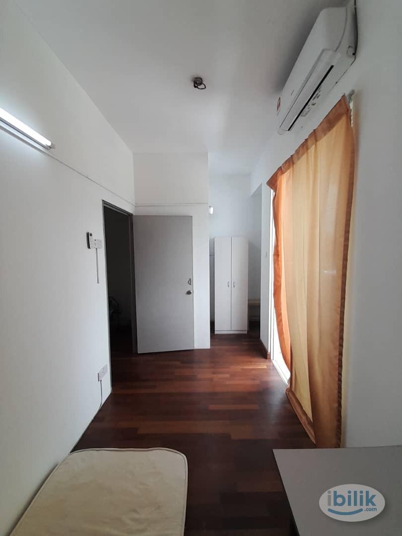 1 min Walking Distance to  LRT TAMAN PARAMOUNT Single Room at TamanParamount - Image 3