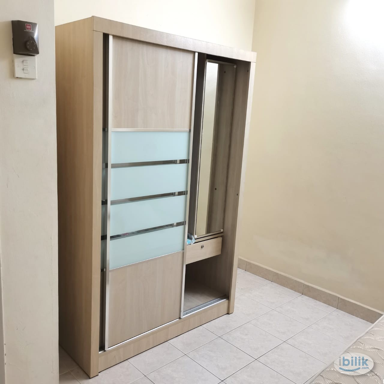 [NEAR LRT] FREE WIFI - Middle Room at D'Aman Ria ara damansara jaya lembah subang airport kelana jaya near office NZ - Image 5