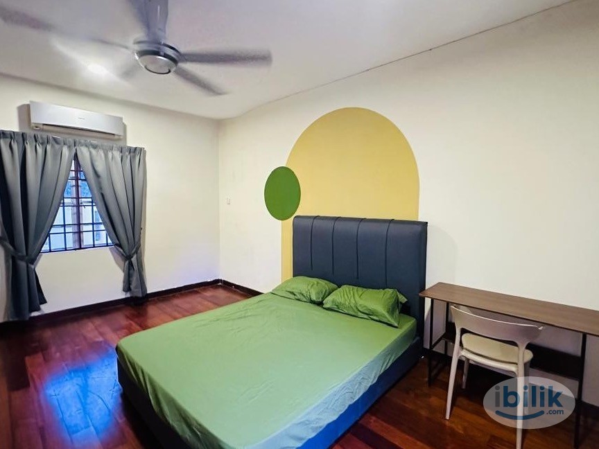 Middle Room at Setia Alam, Shah Alam - Image 1