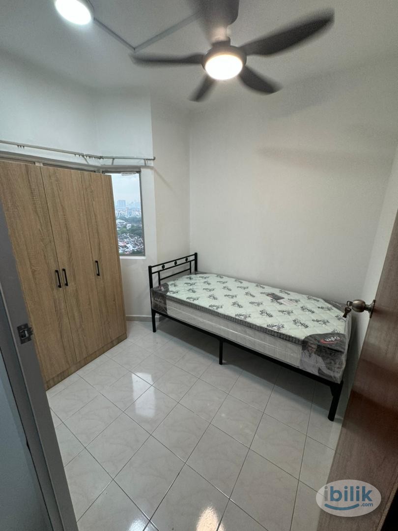 Single Room at Endah Regal, Sri Petaling - Image 3
