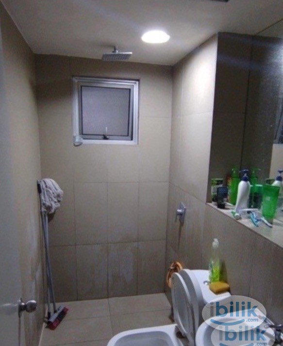 Room for Rent (Not Staying with Owner) - Image 5