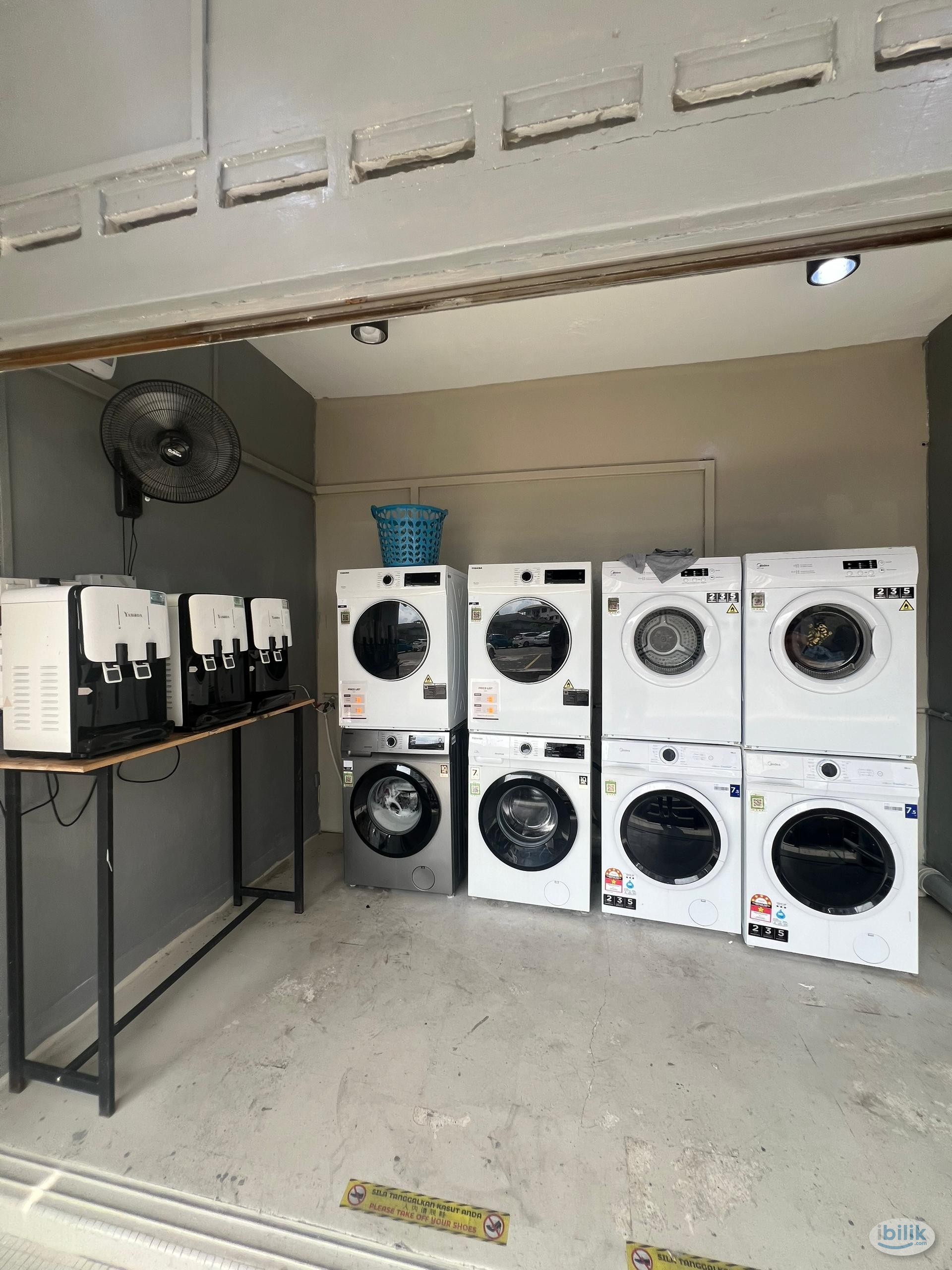 📍🚶 Near to CIQ Customs/ JB Central ( by walking distance )🛏️ Aircond room available now - Image 5