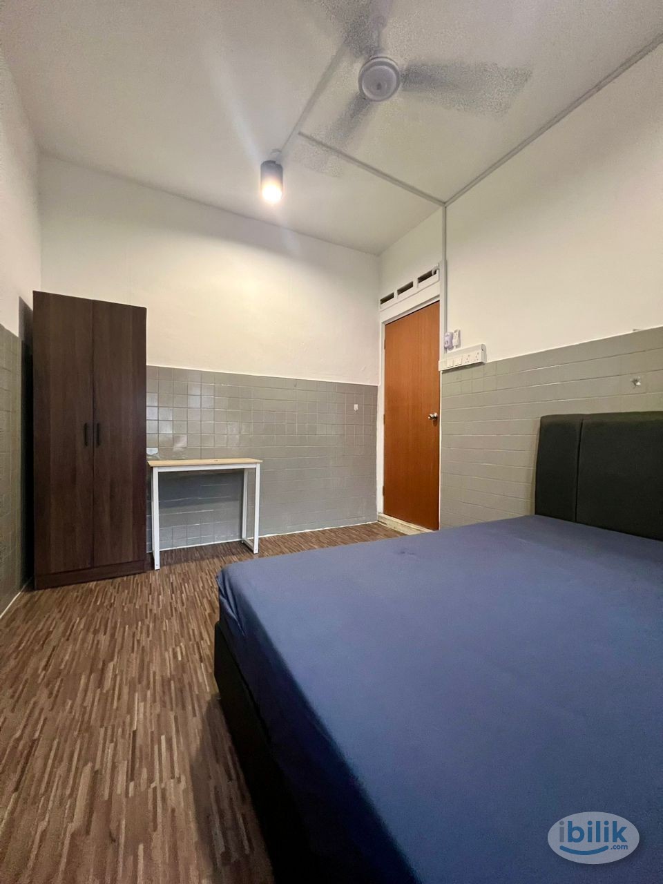 📍🚶 Near to CIQ Customs/ JB Central ( by walking distance )🛏️ Aircond room available now - Image 1