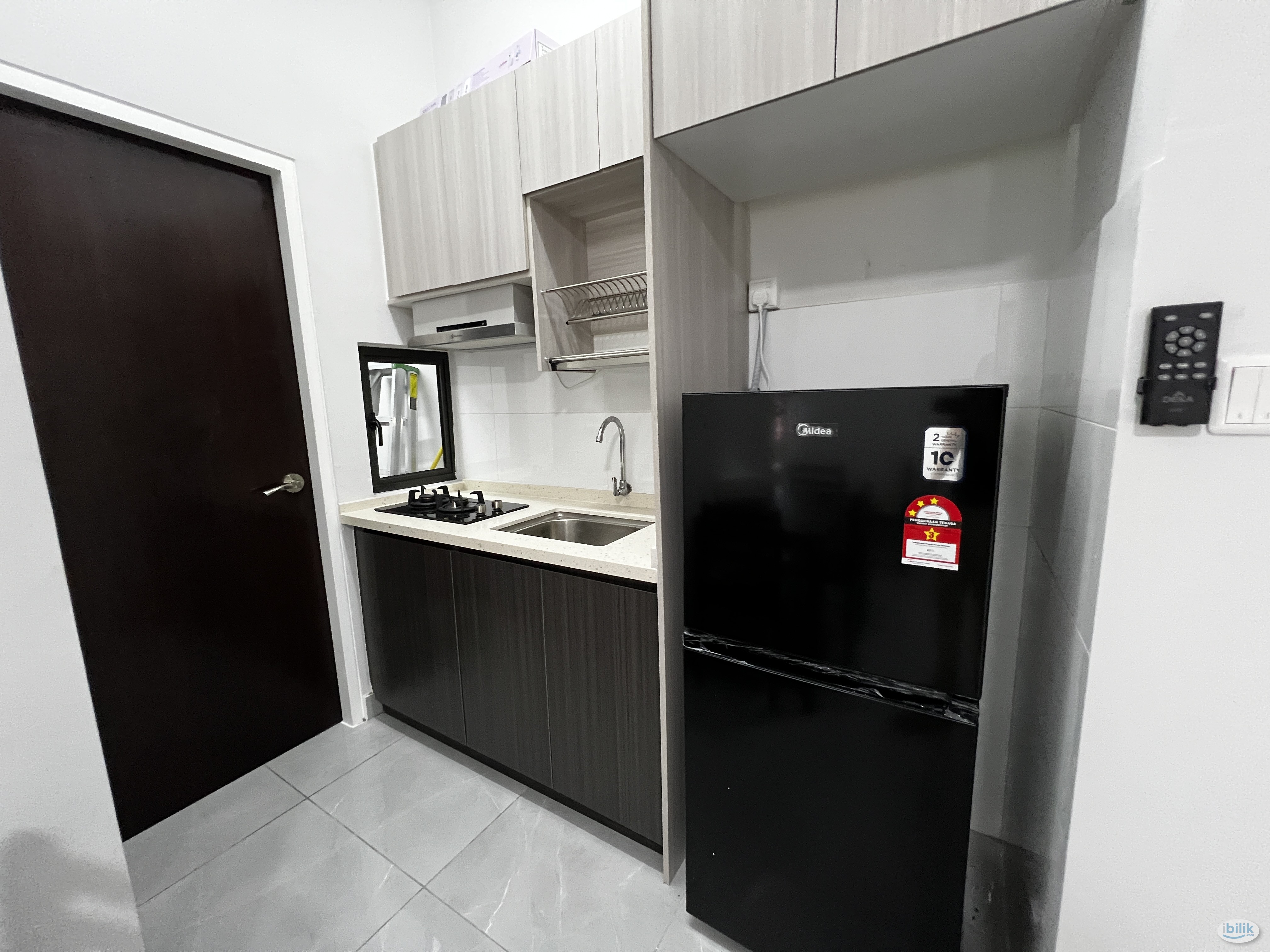 Female Only Unit Single Room at The Birch, Jalan Ipoh - Image 2