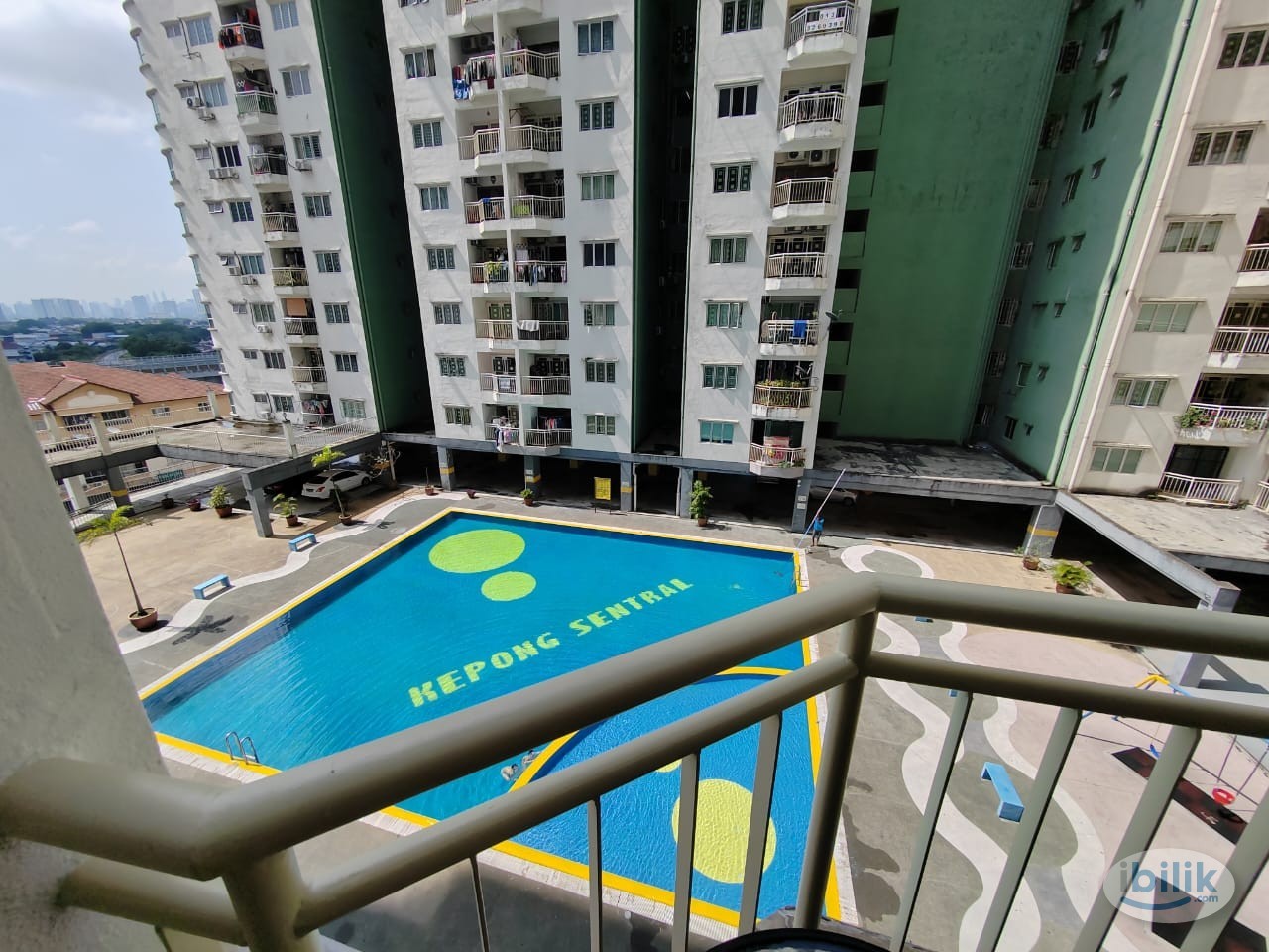 Female only Middle Room at kepong sentral condomiunium mrt ktm - Image 3