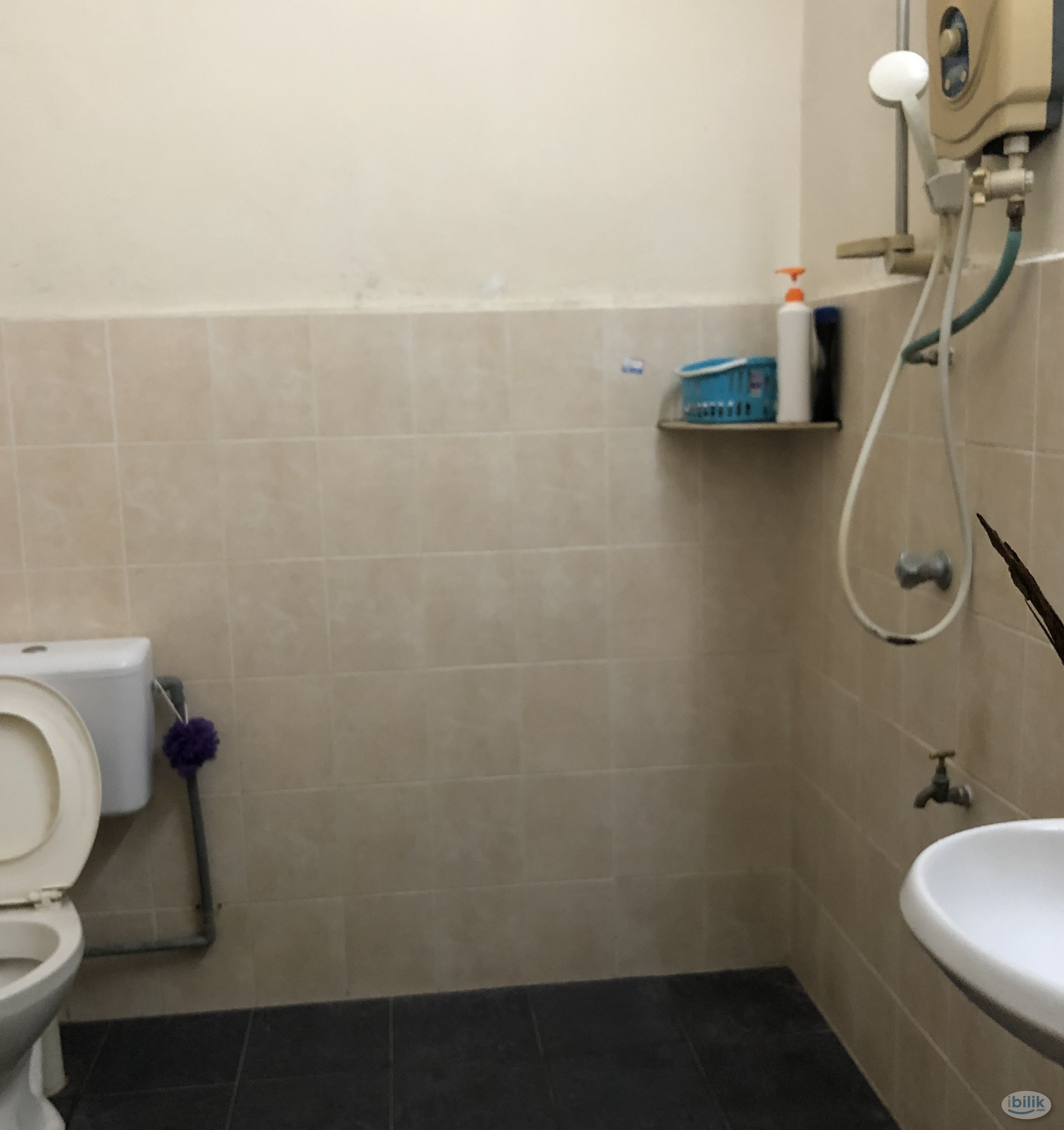 Middle Room at Taman Connaught, Cheras - Image 3