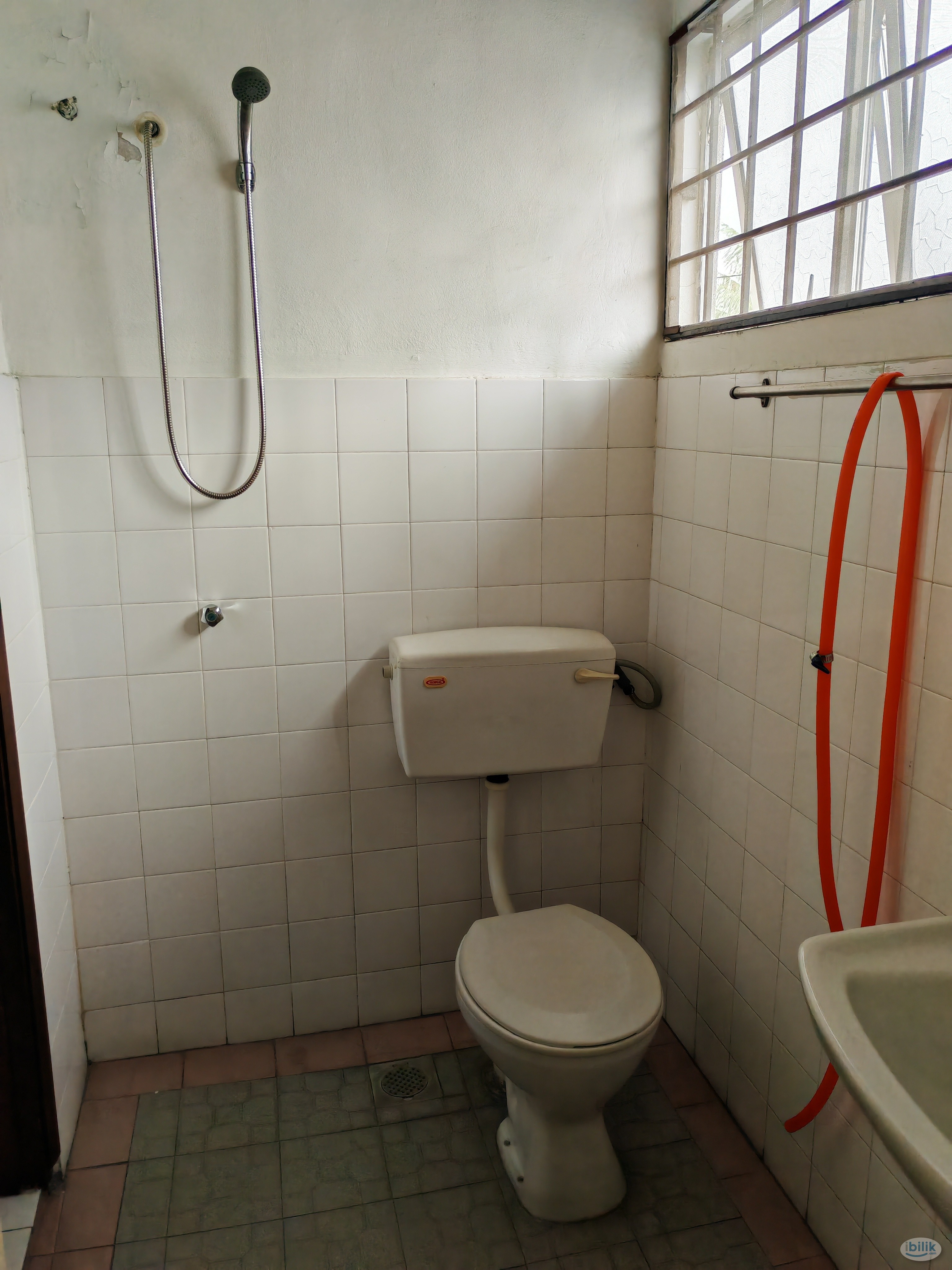 Middle Room at USJ 1, UEP Subang Jaya - Image 4