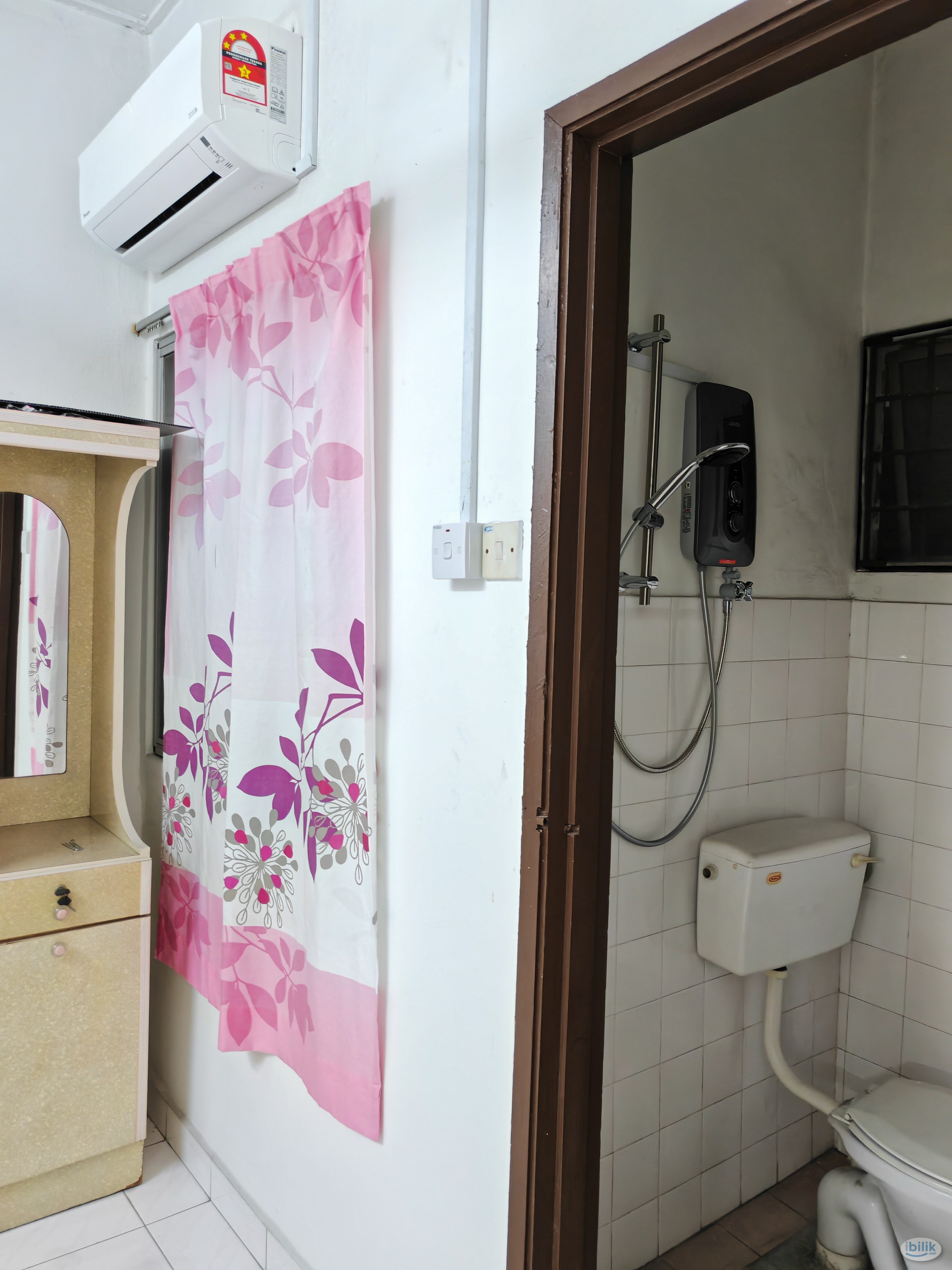 Middle Room at USJ 1, UEP Subang Jaya - Image 3