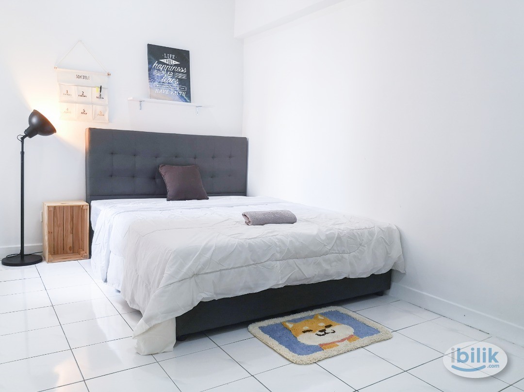 5 mins walking to LRT Lembah Subang, Near to Citta and Evolve mall, Middle room for rent @ D'aman Crimson Ara Damans - Image 1