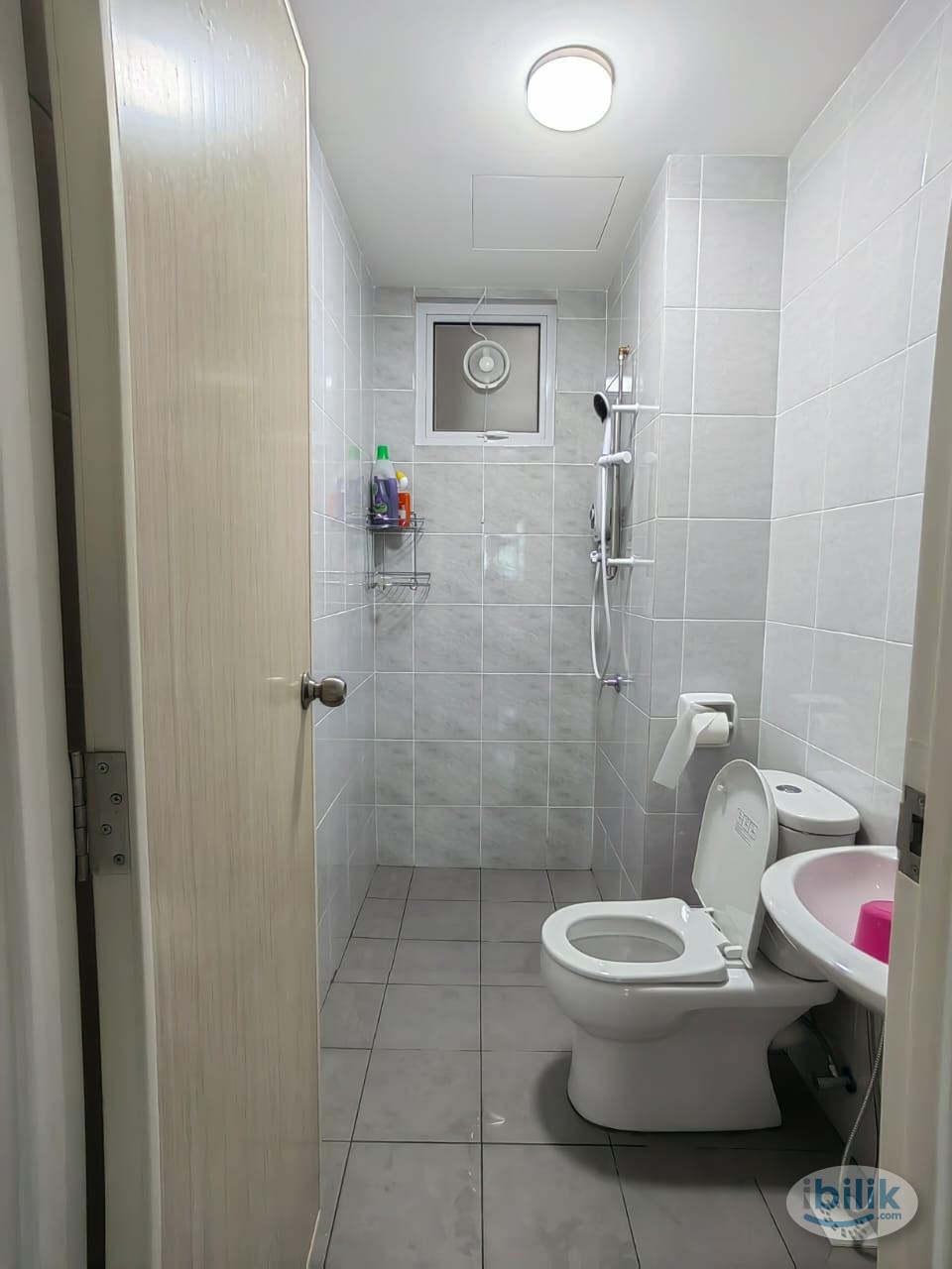 Delux Middle Room at I-Santorini, Tanjung Tokong - Image 3