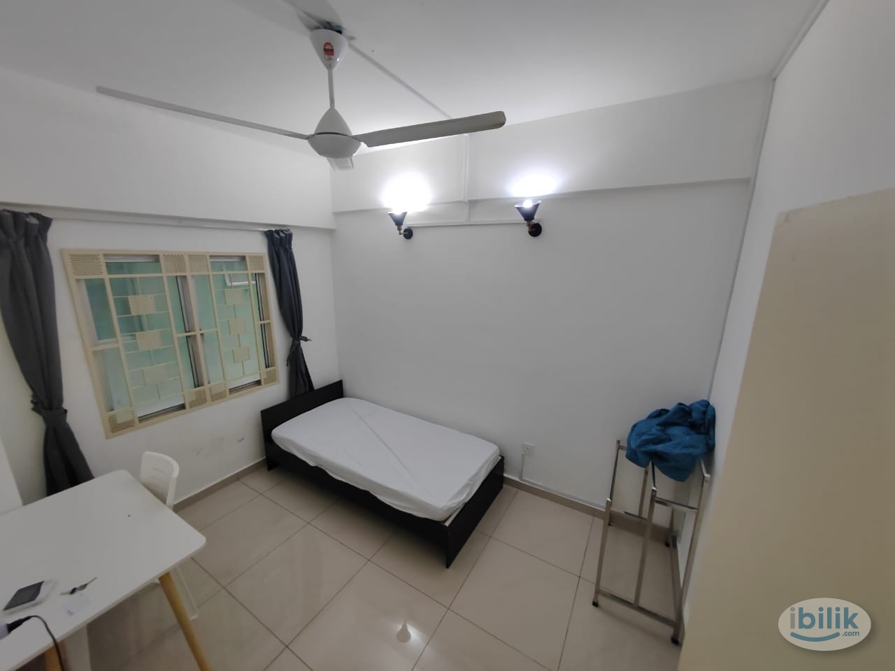 female only Middle Room at Sungai Buloh sri damansara kepong - Image 1