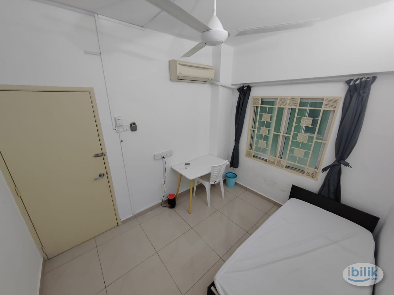 female only Middle Room at Sungai Buloh sri damansara kepong - Image 5