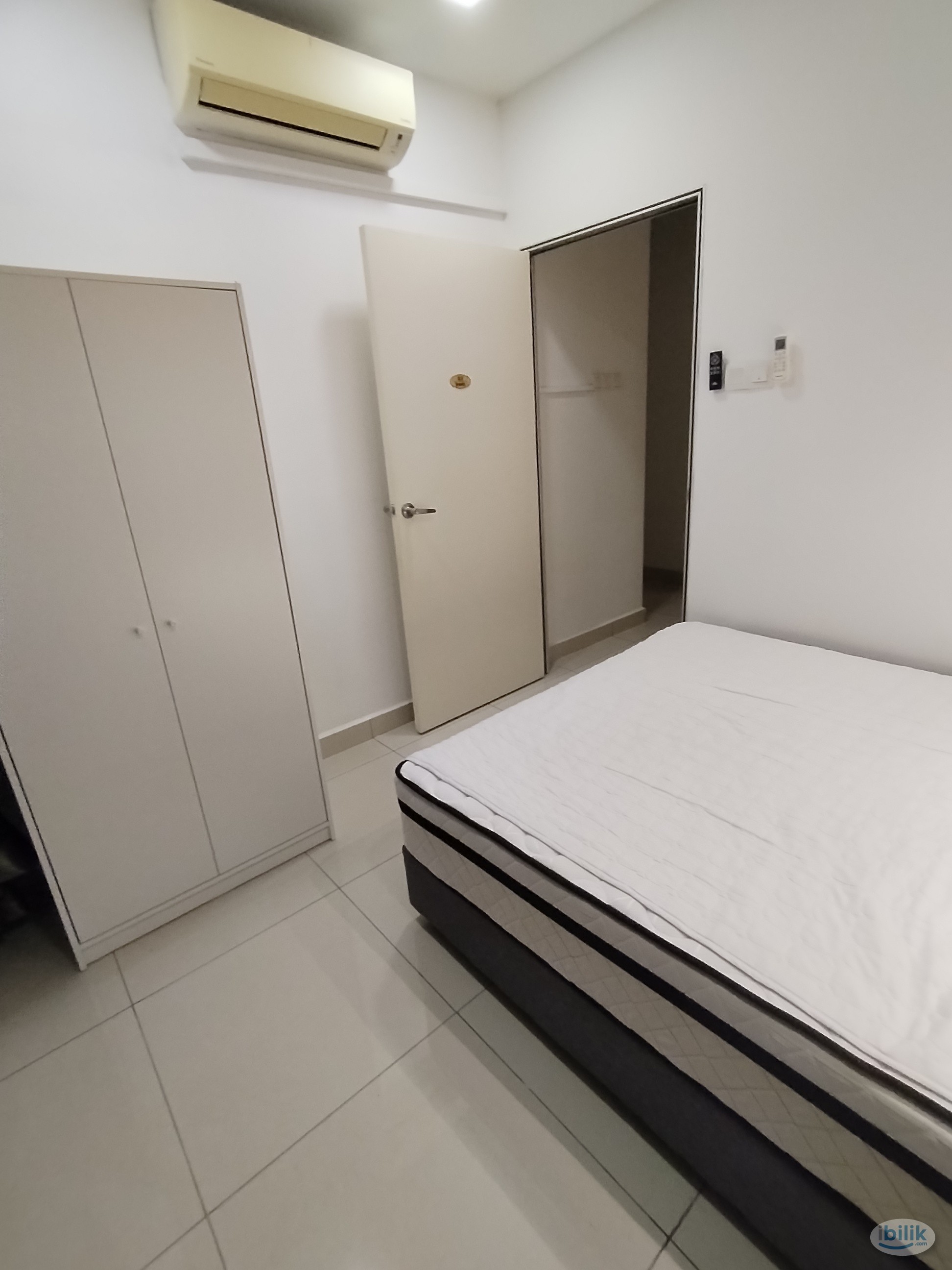 Middle Room at H2O Residences, Ara Damansara - Image 3