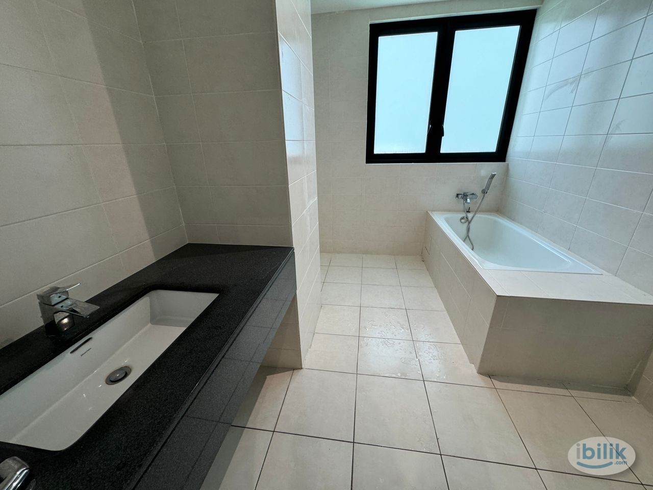 24 Hours Security 🔥Luxury Condo Room for Rent @ I-residence 🔥Swimming Pool 🏊& Gym 🏋️ Available - Image 2