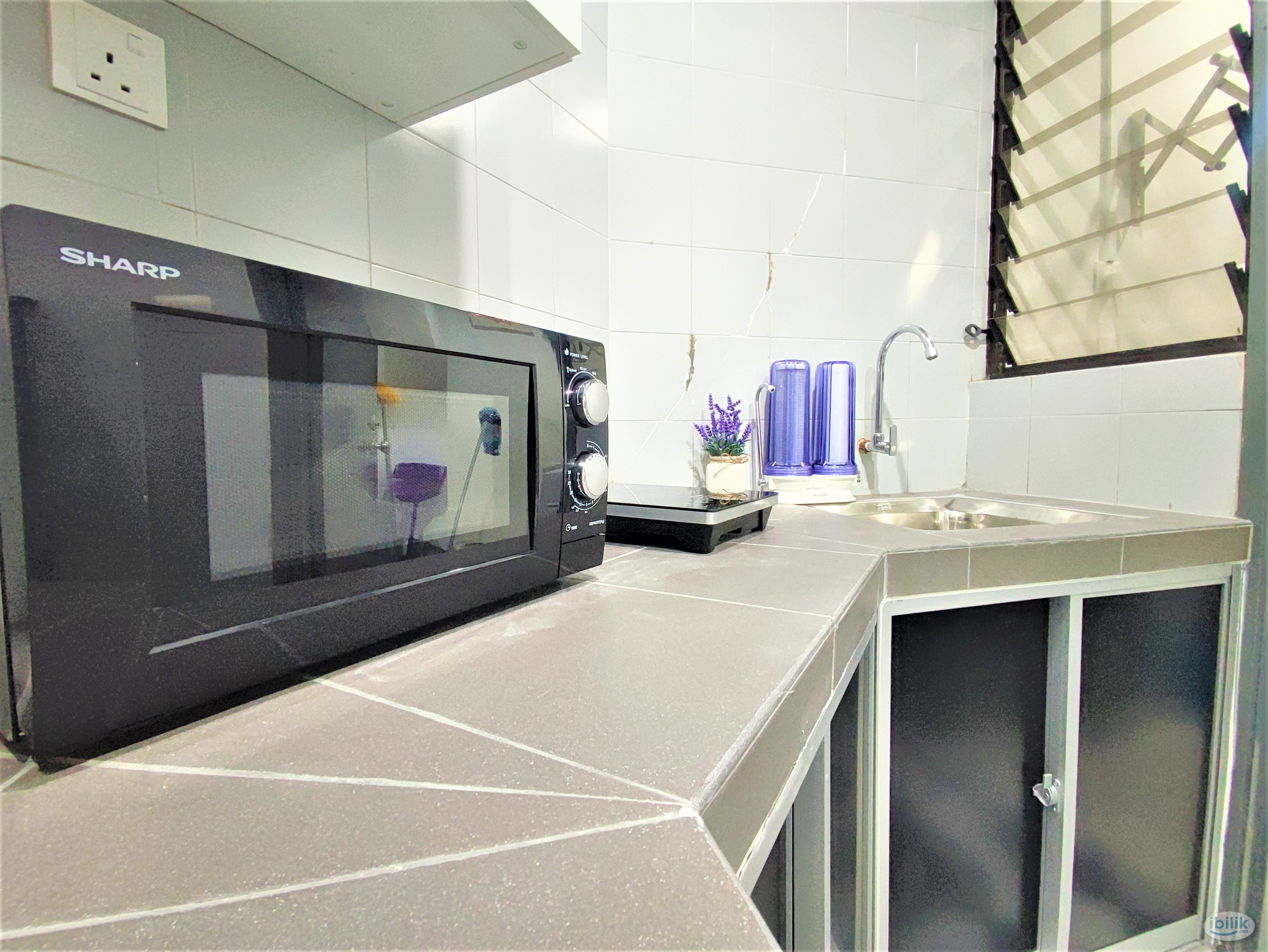 🔥2min walk to LRT/KTM, Sunway Putra Mall, Queen Size Bed Room🔥 Villa Putera, Putra - Image 3